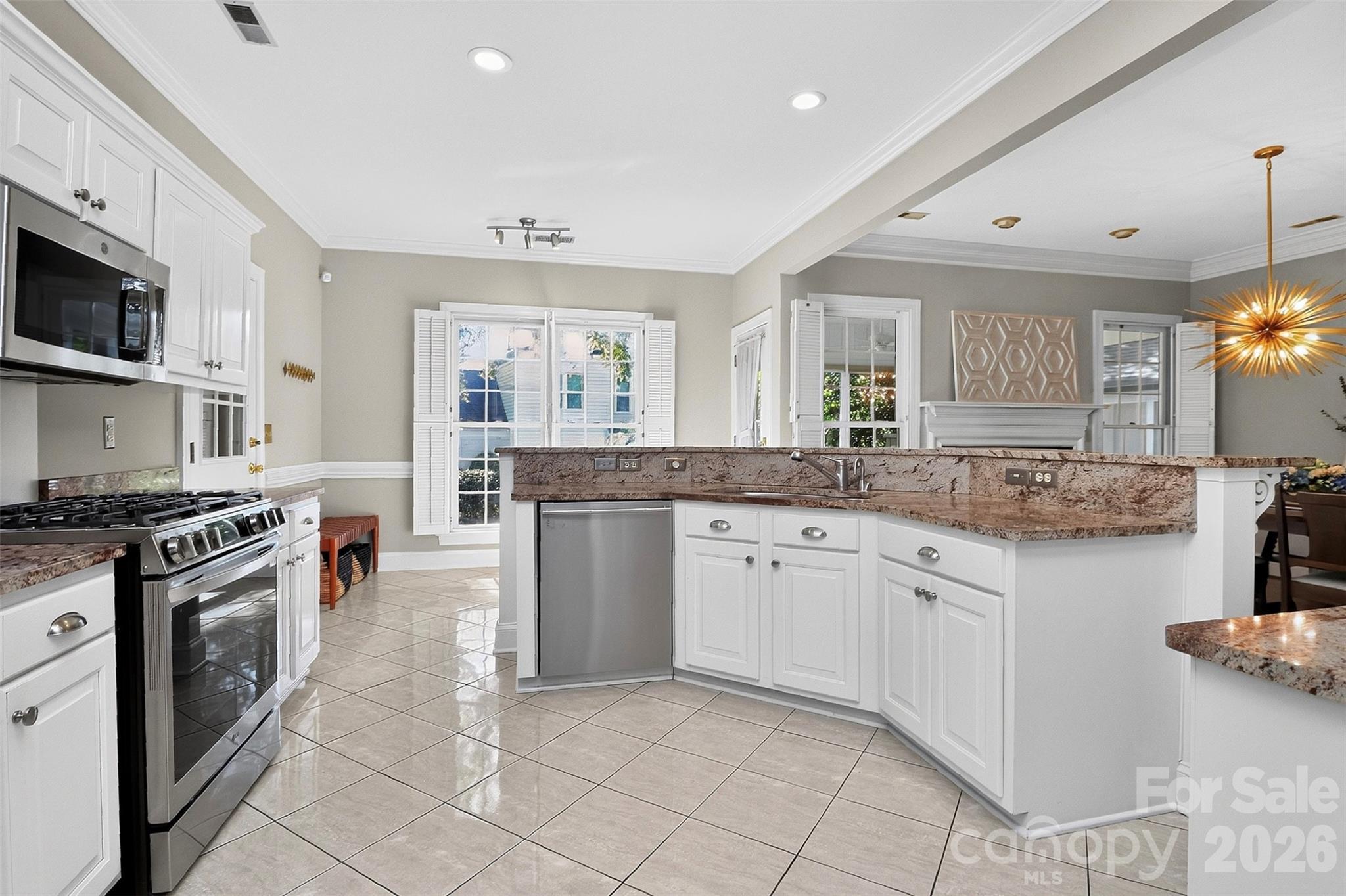 3301 Dairy Farm Lane Property Photo 9