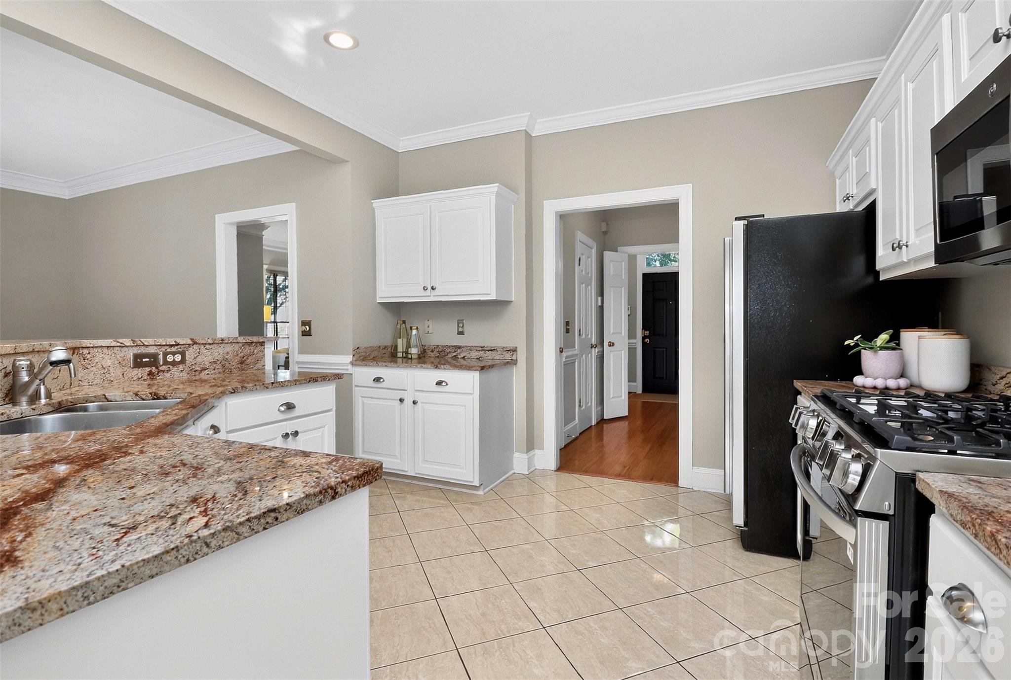 3301 Dairy Farm Lane Property Photo 12