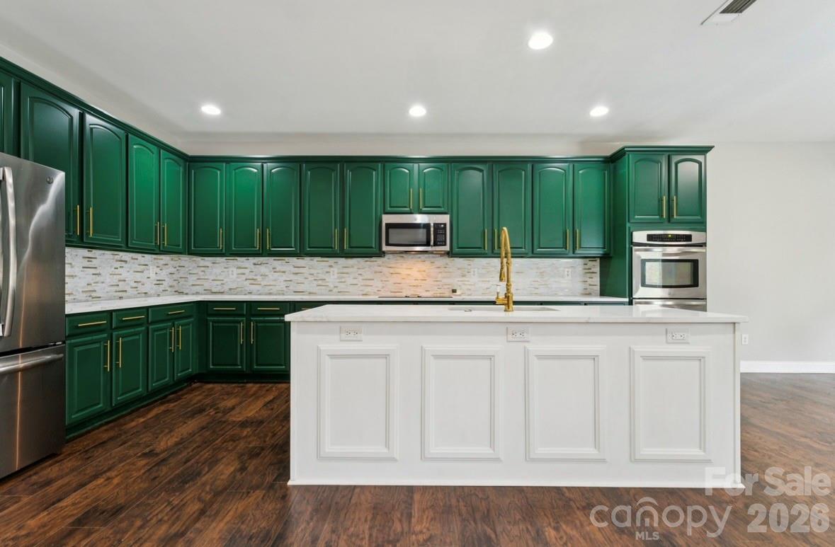 6934 Evanton Loch Road Property Photo 5