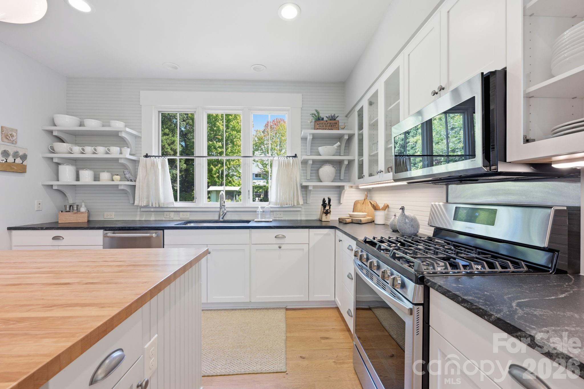 415 Goodrum Street Property Photo 6