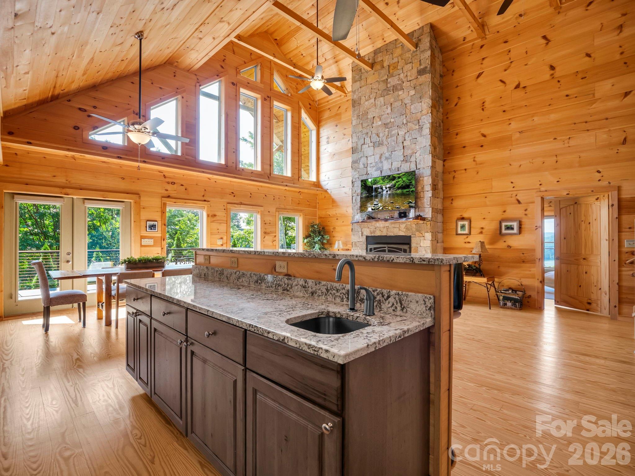 167 Hawks Nest Trail Property Photo 7