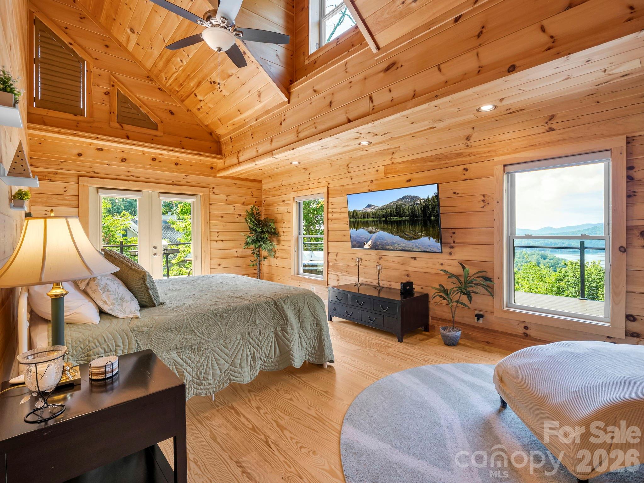 167 Hawks Nest Trail Property Photo 12