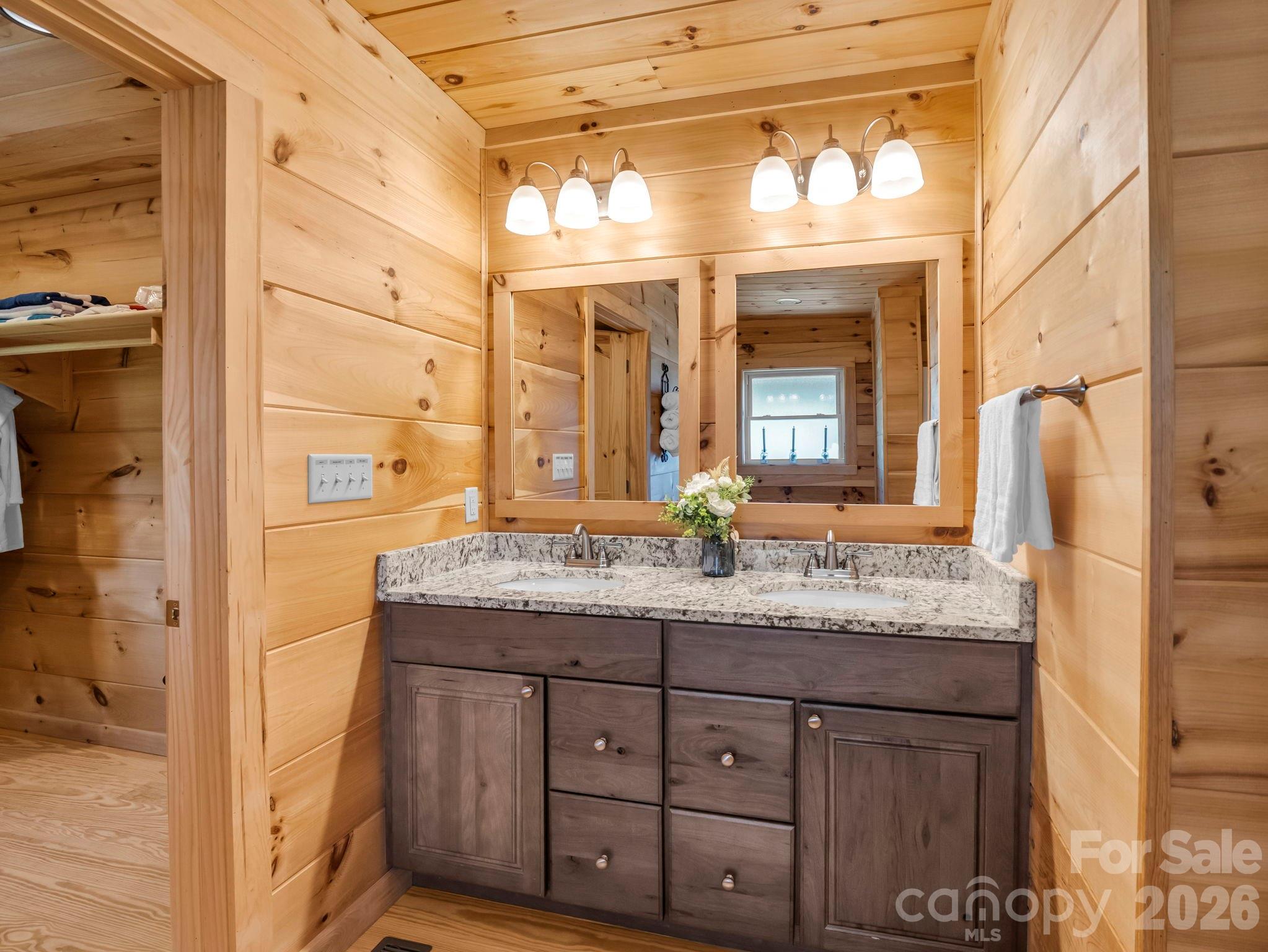 167 Hawks Nest Trail Property Photo 16