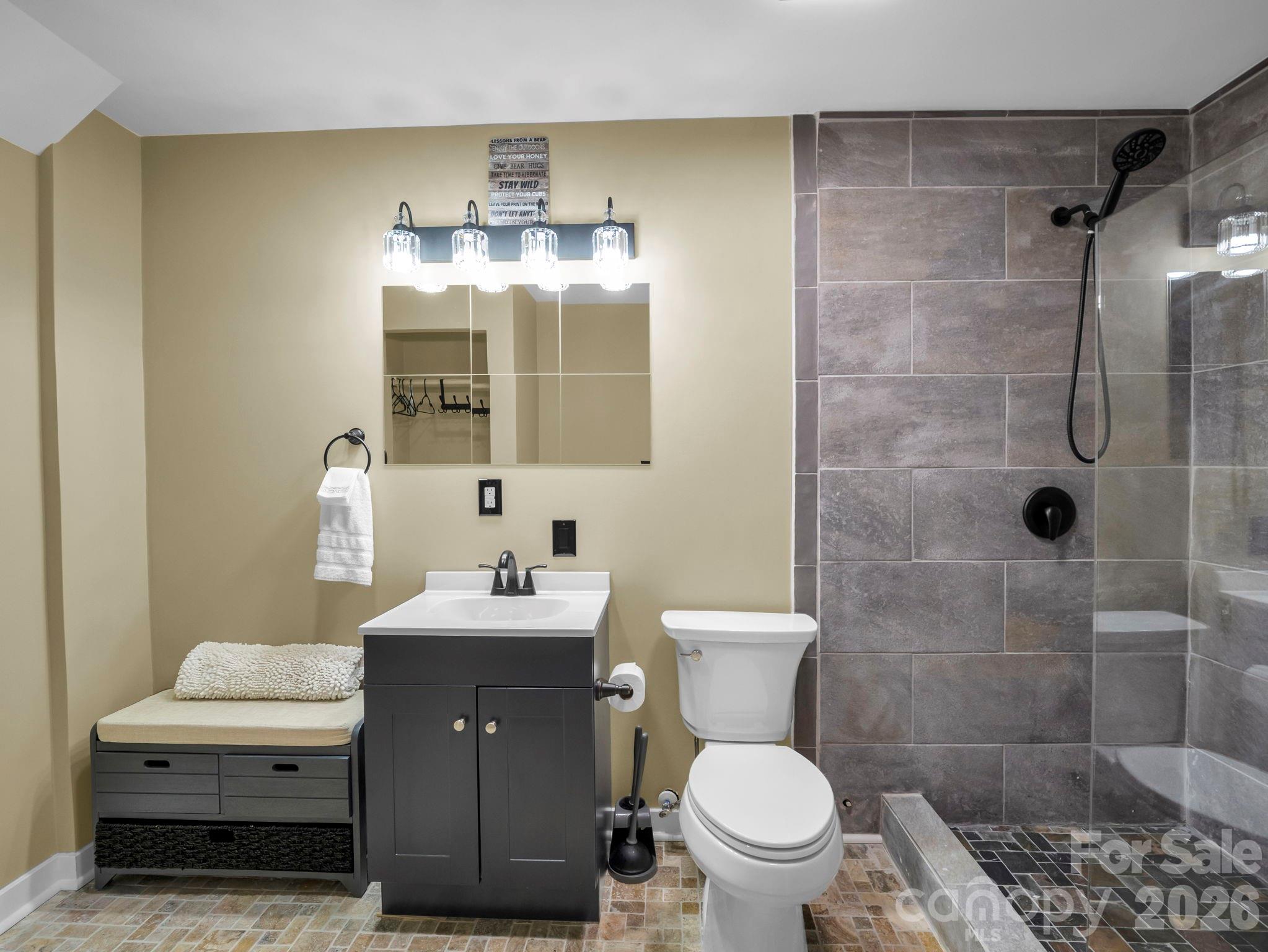 167 Hawks Nest Trail Property Photo 32