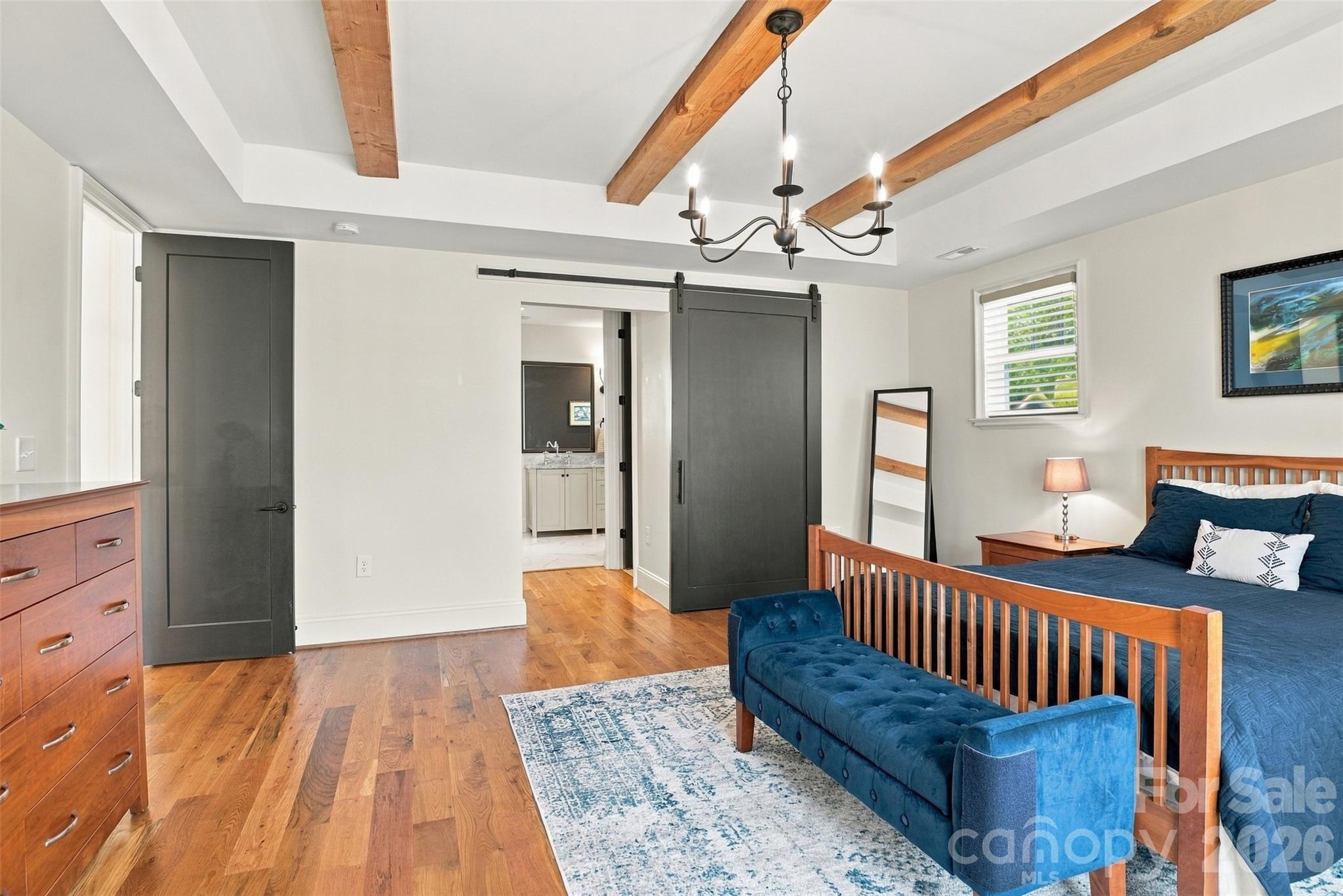 2649 Chesterfield Avenue Property Photo 6