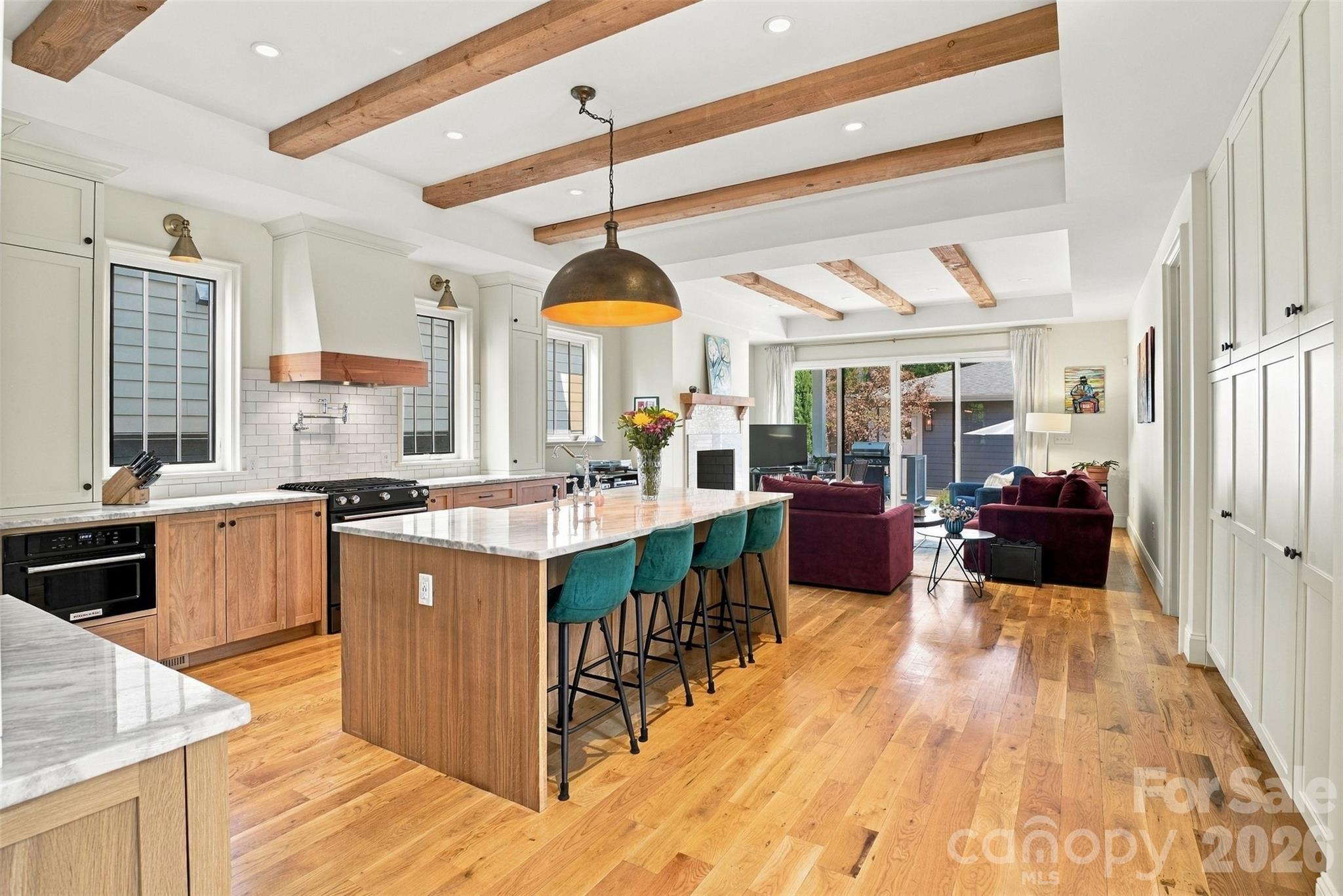 2649 Chesterfield Avenue Property Photo 17