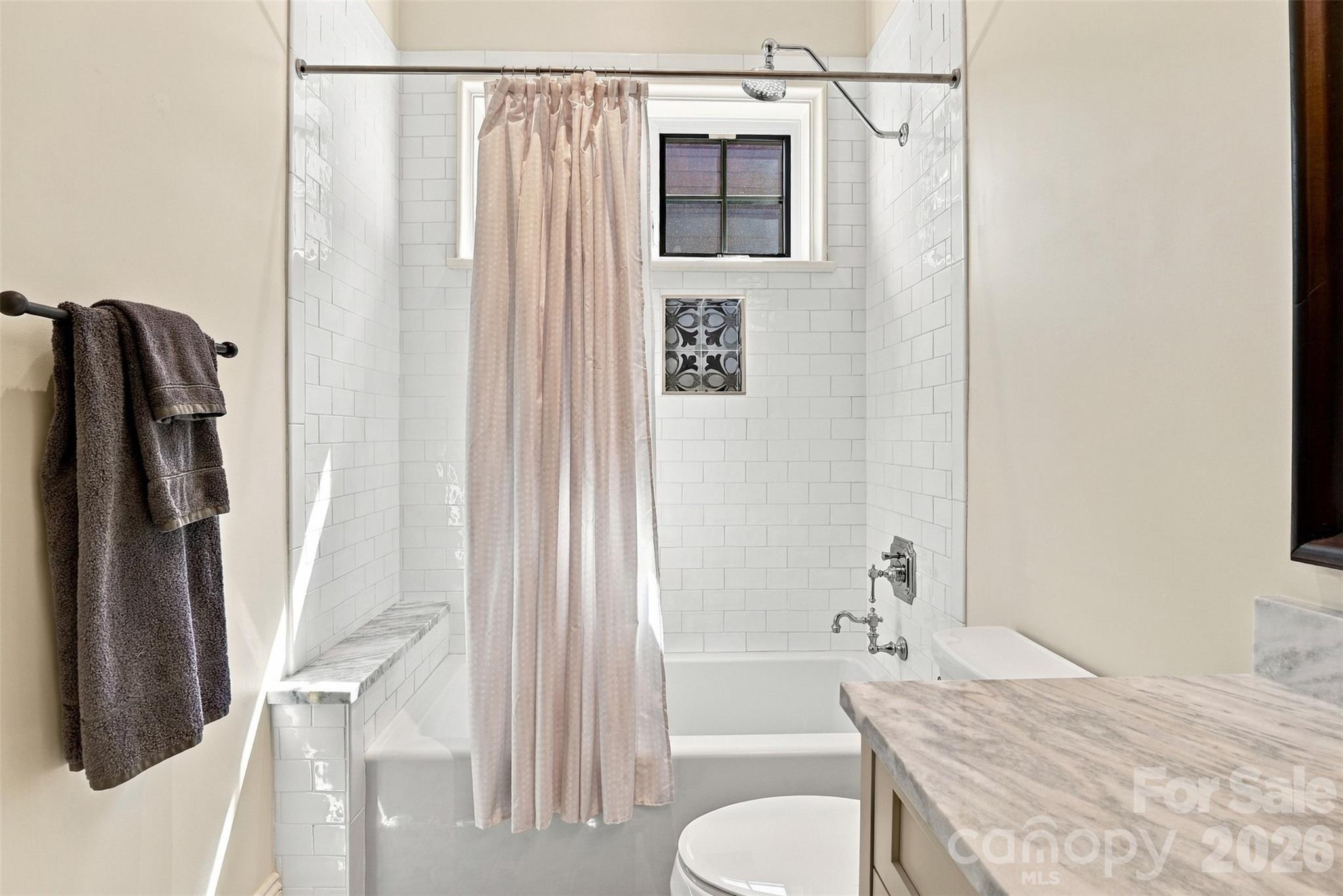 2649 Chesterfield Avenue Property Photo 27