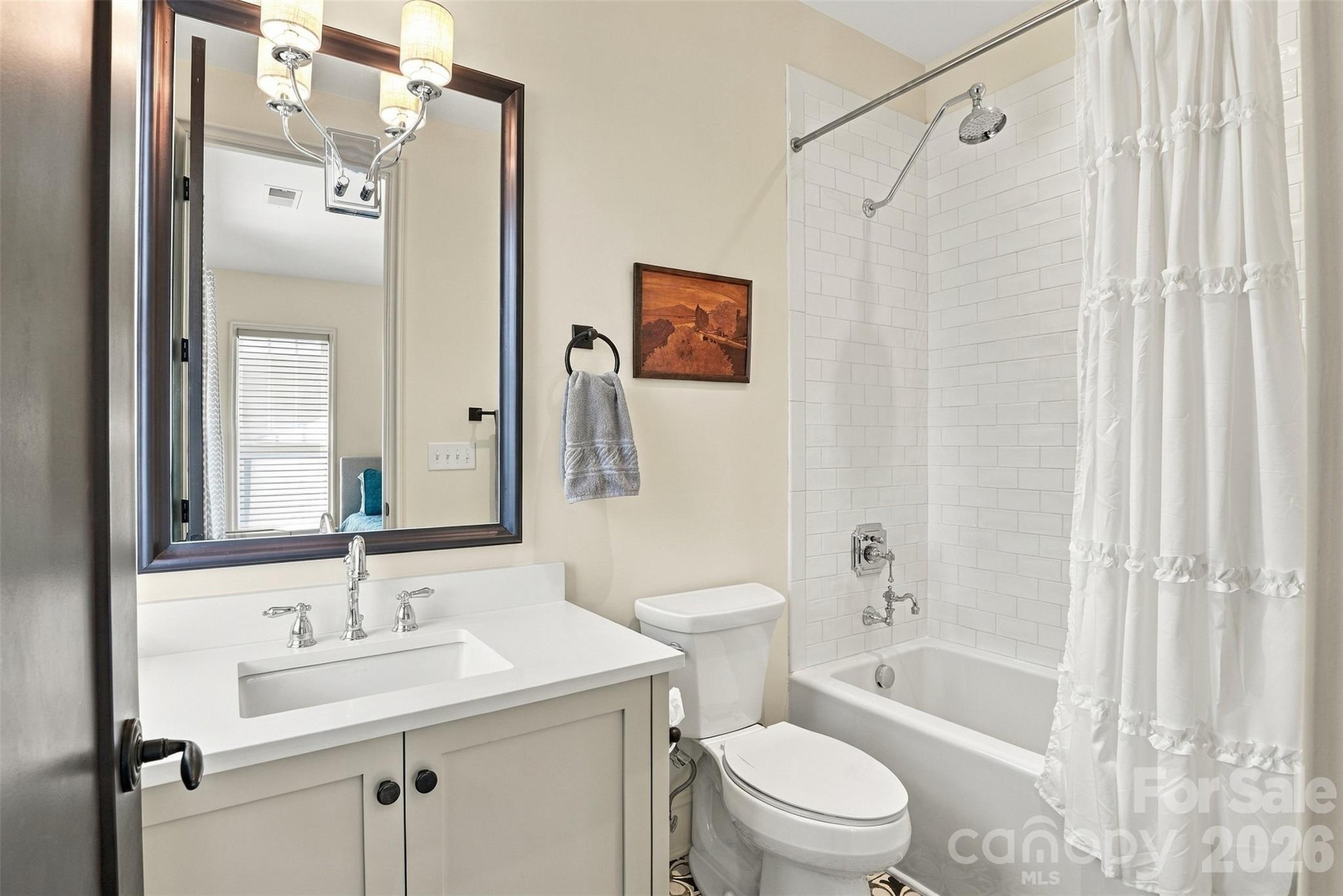 2649 Chesterfield Avenue Property Photo 32