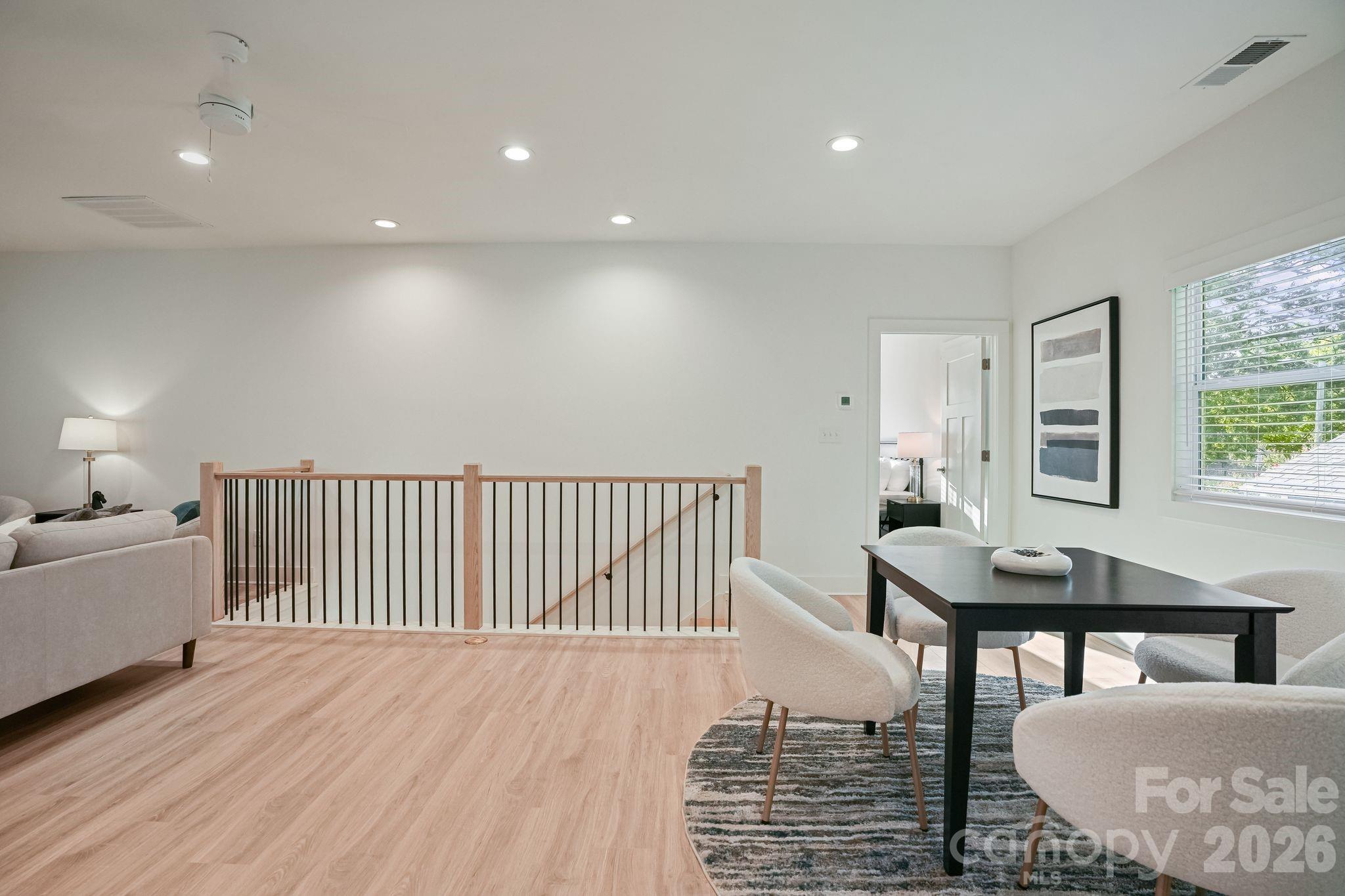 526 Seldon Drive Property Photo 24
