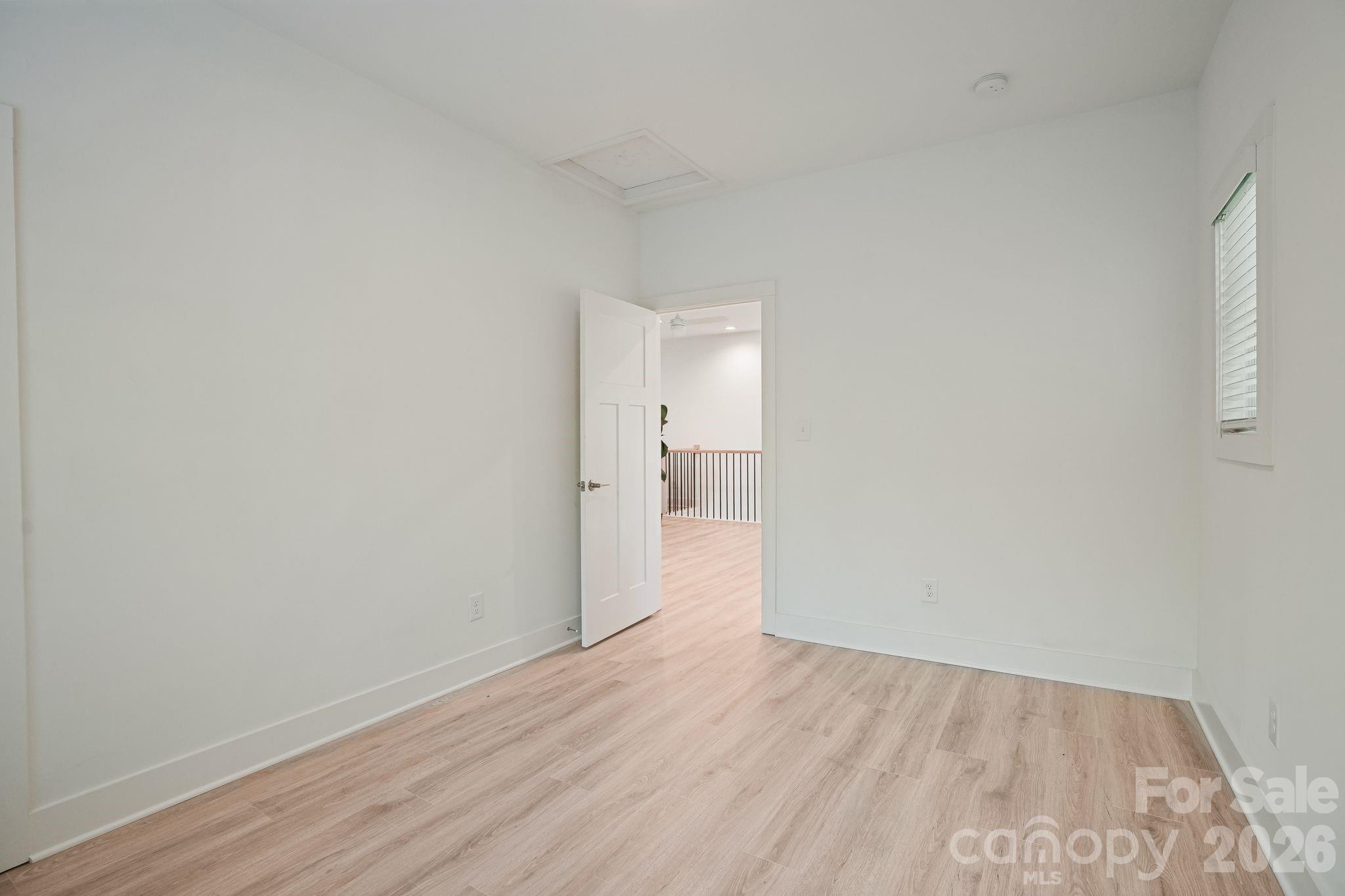 526 Seldon Drive Property Photo 33