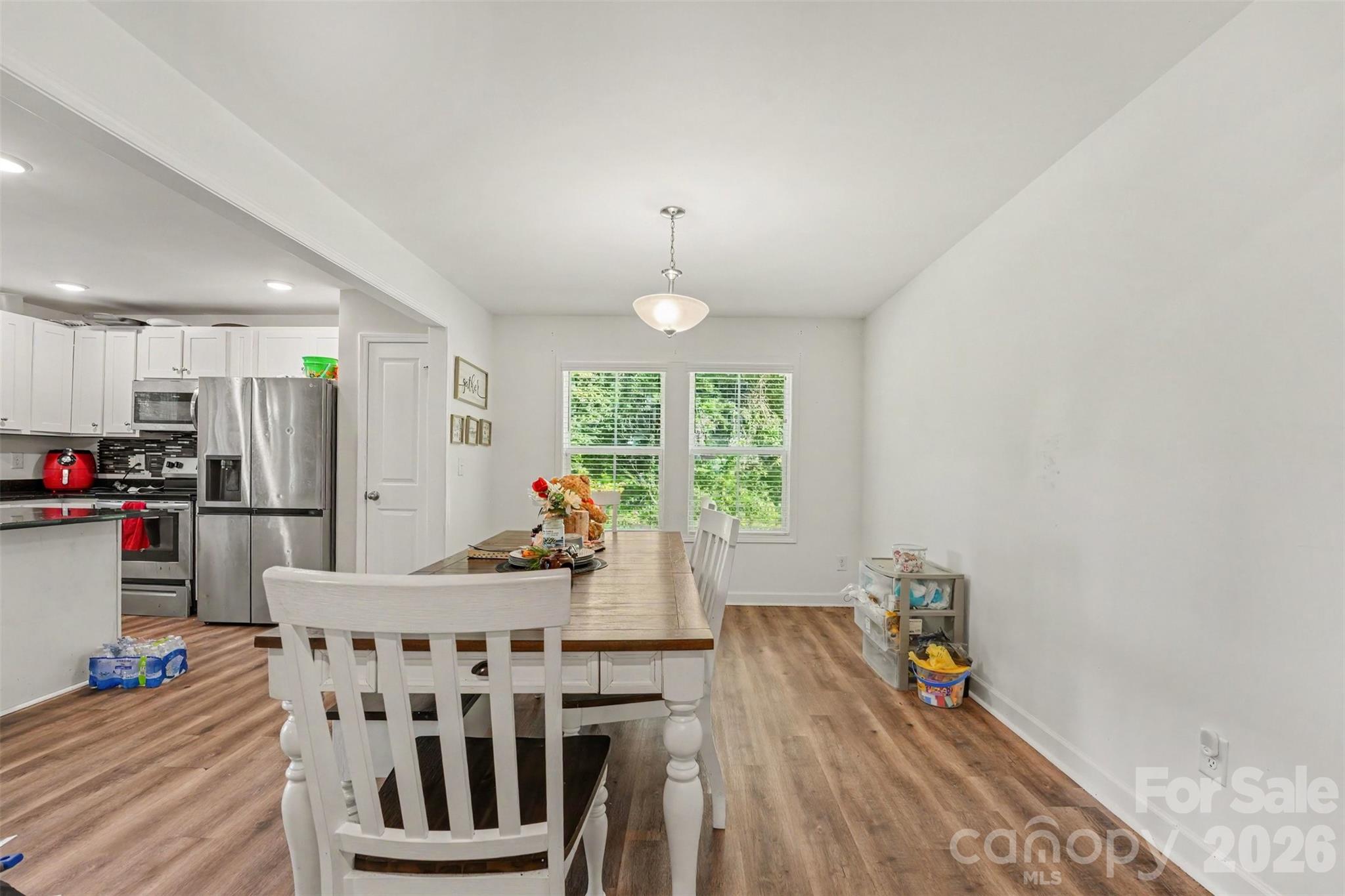 815 Sunset Drive Property Photo 8