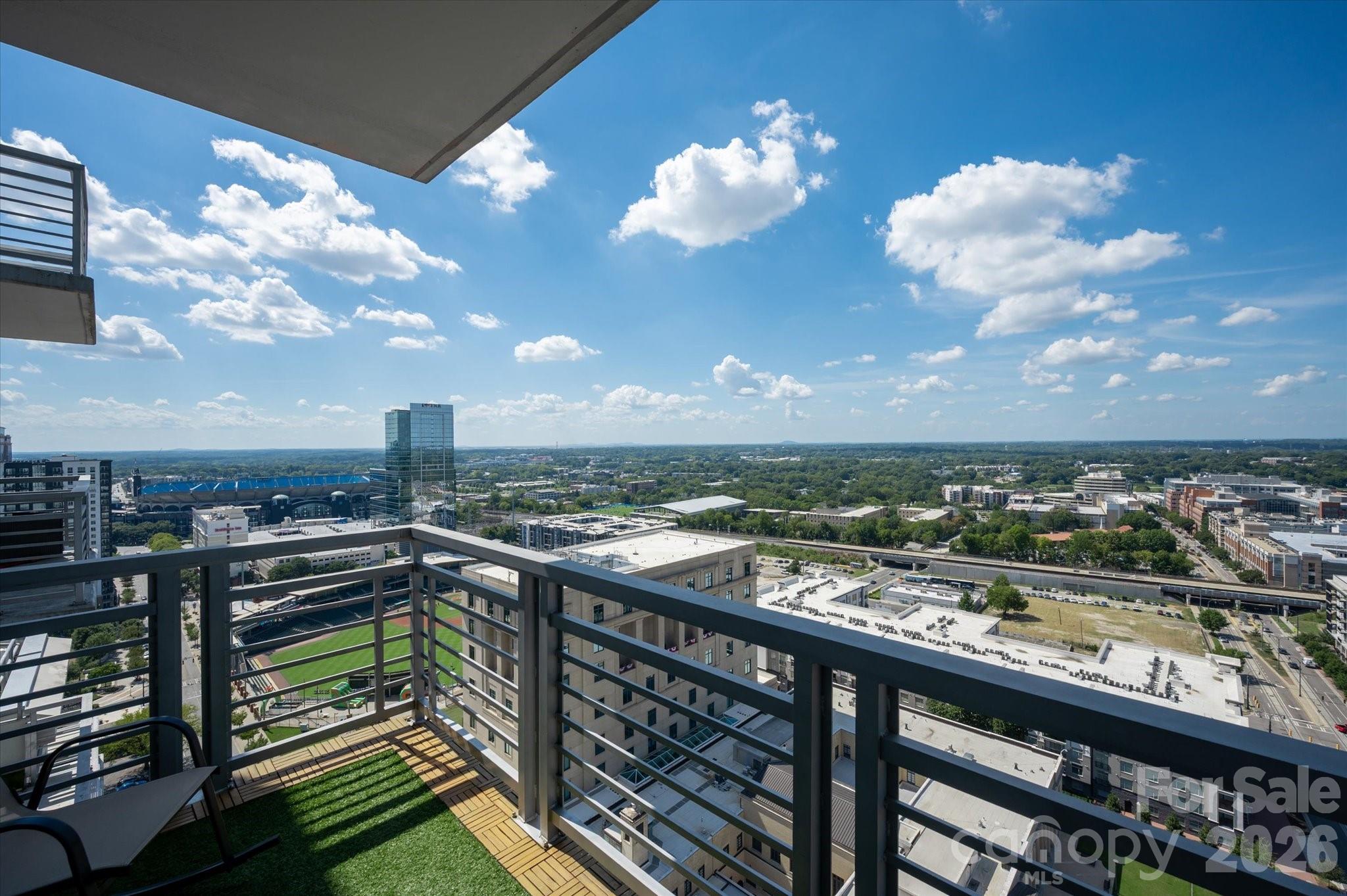 333 W Trade Street 2005 Property Photo 25