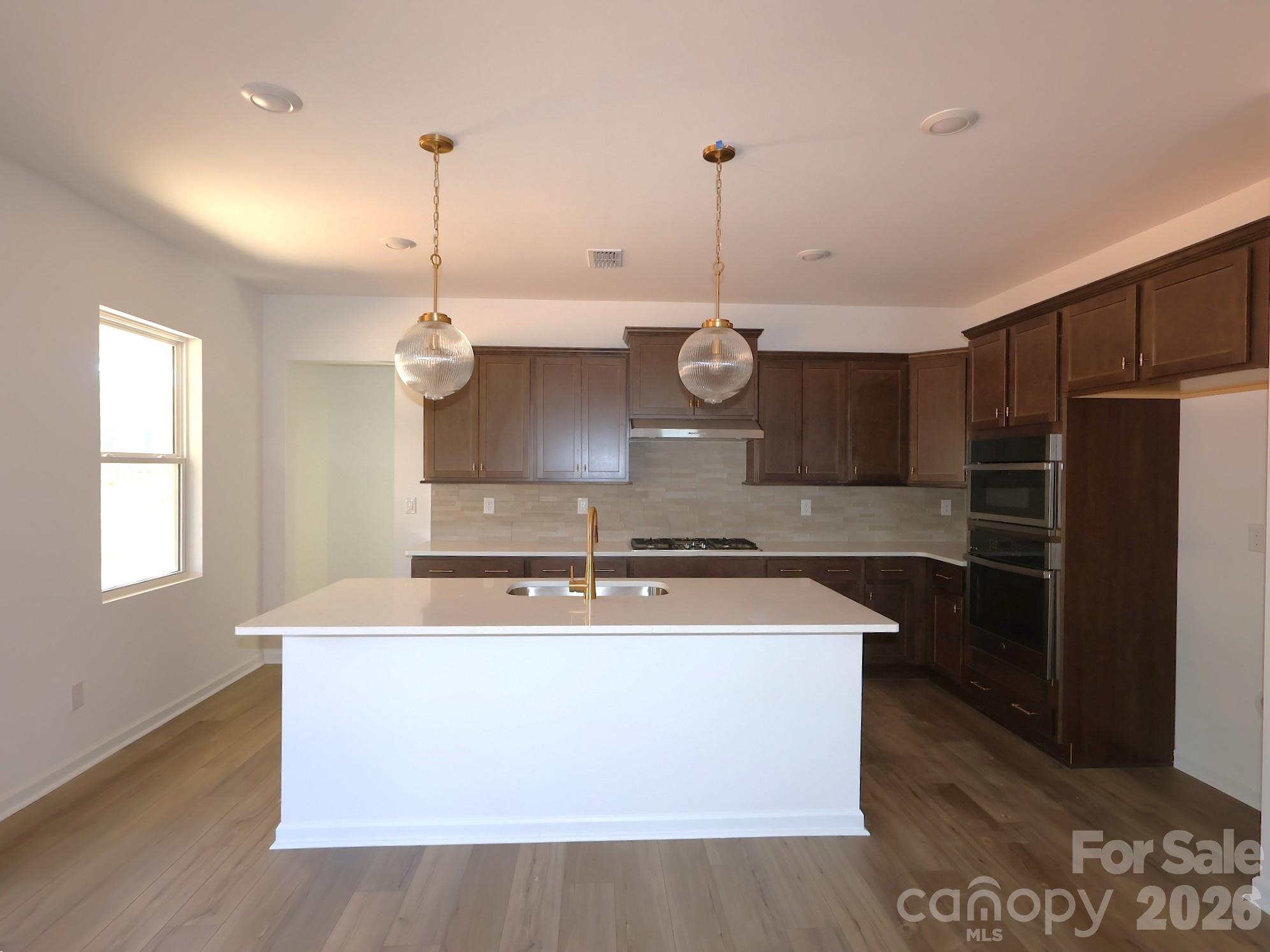 230 Amber Glen Drive Property Photo 4