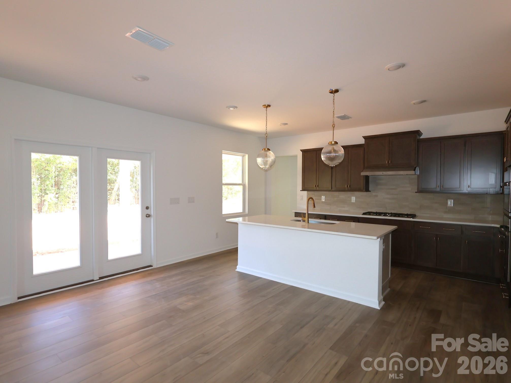 230 Amber Glen Drive Property Photo 5