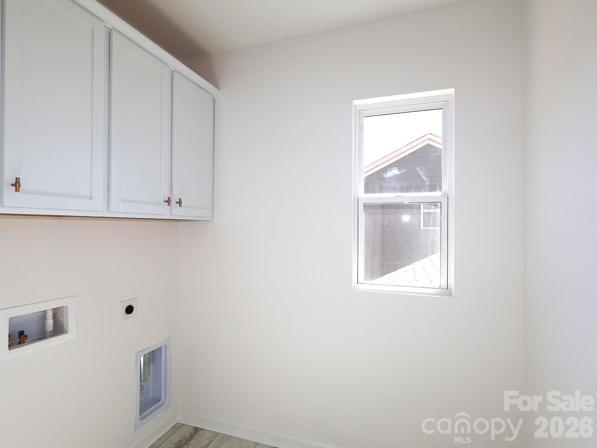 230 Amber Glen Drive Property Photo 13
