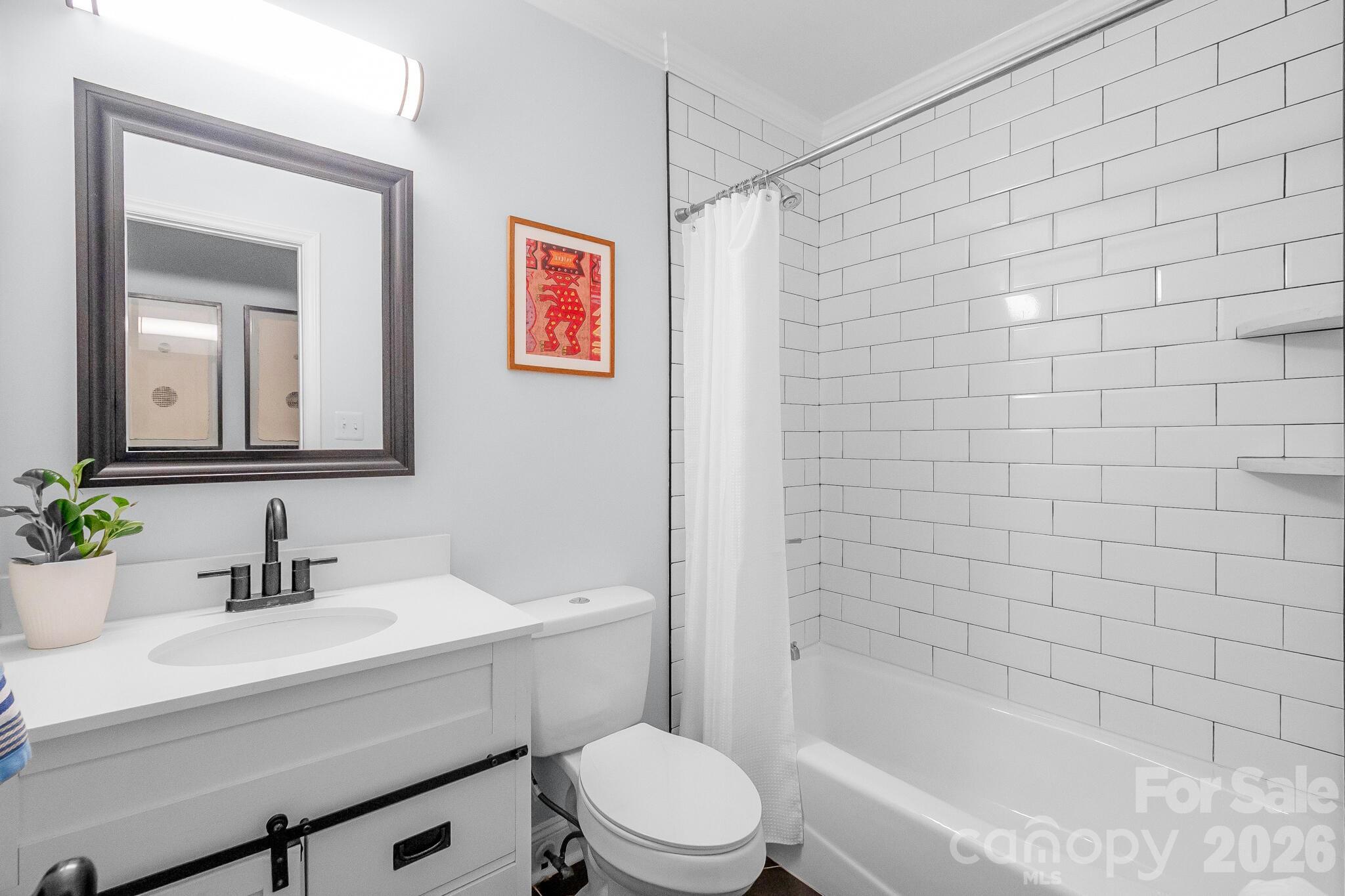5917 Doncaster Drive Property Photo 18