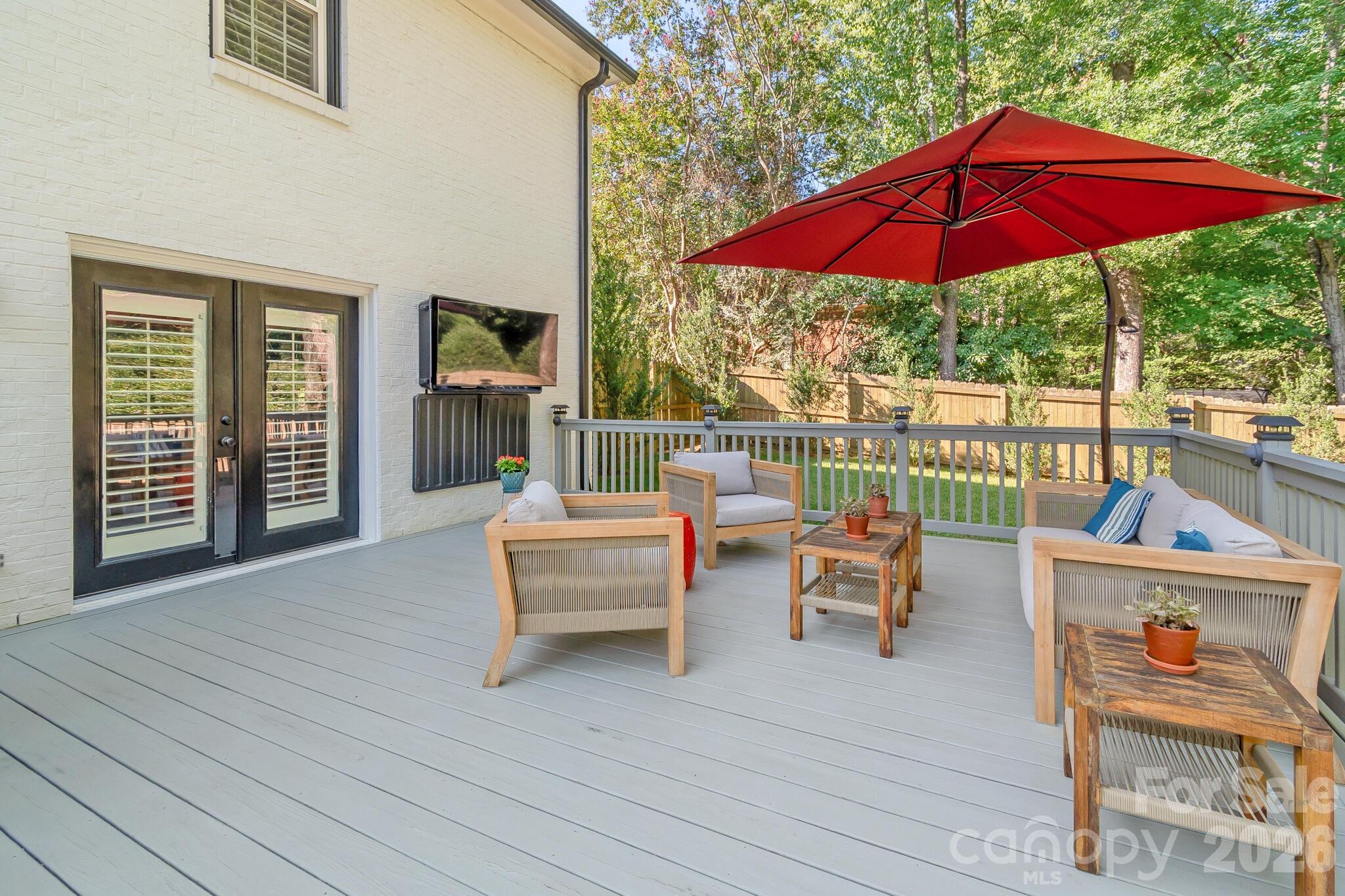5917 Doncaster Drive Property Photo 26