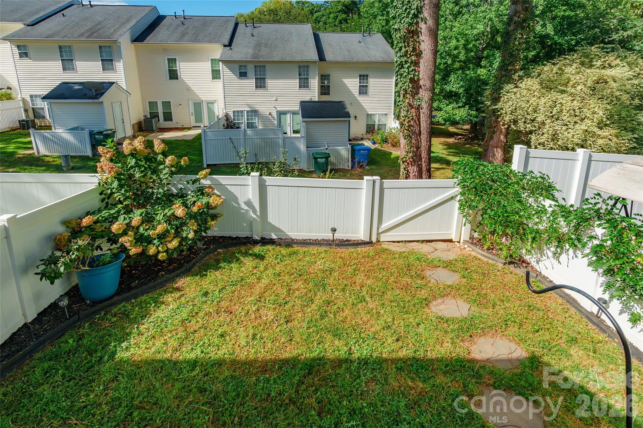 4001 Waterside Lane C Property Photo 28