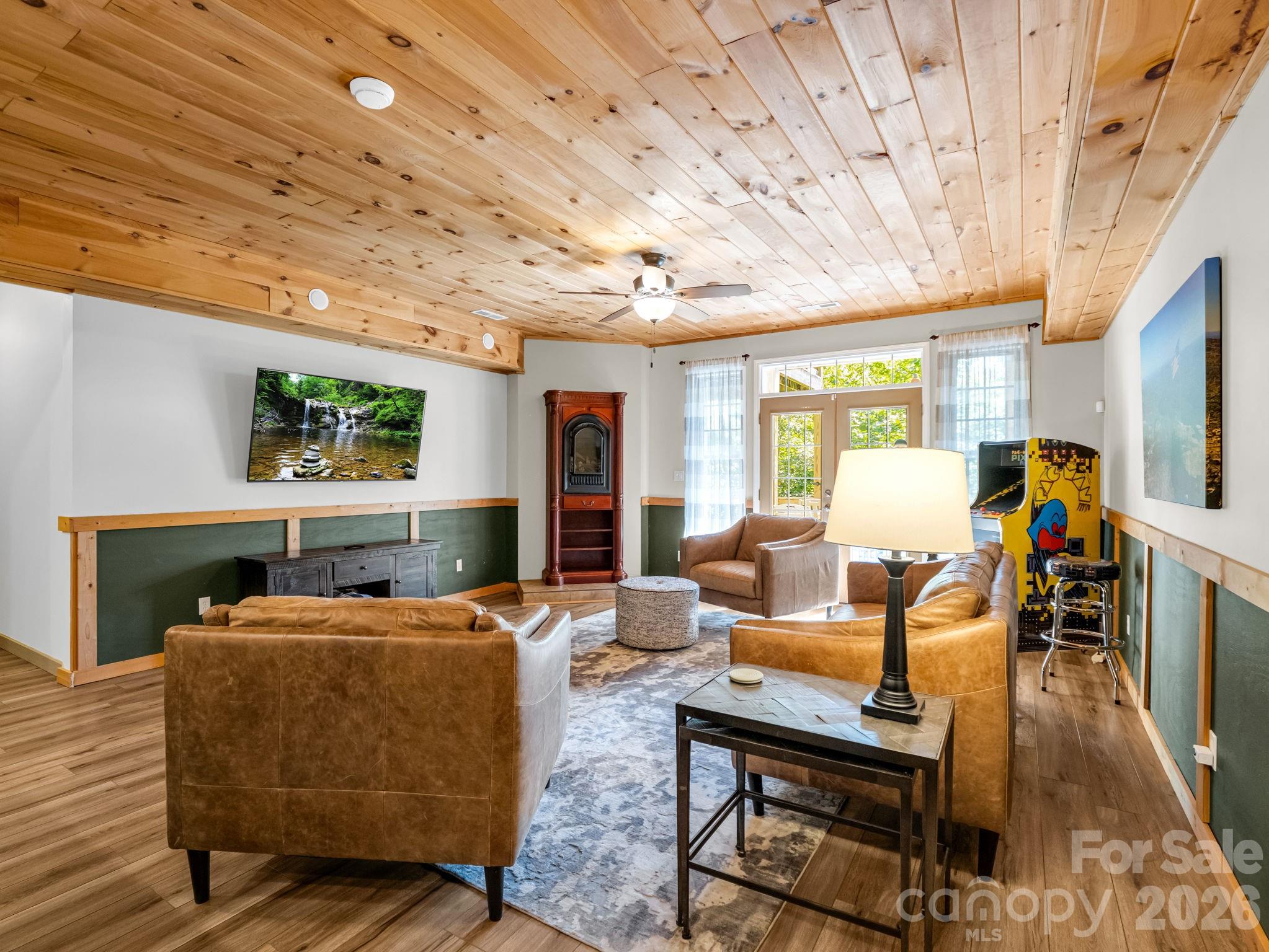 224 Highland Heights Property Photo 38