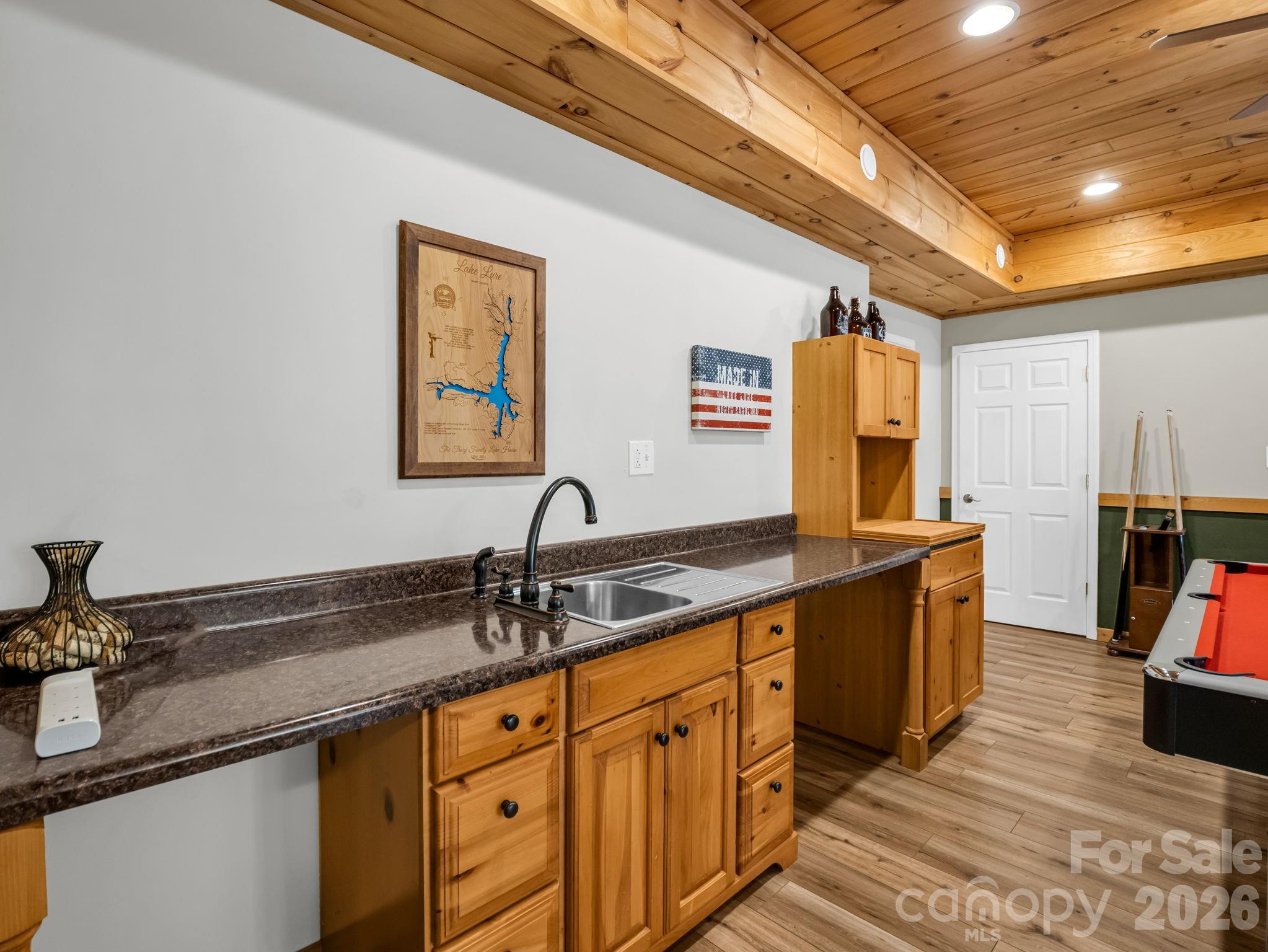 224 Highland Heights Property Photo 40