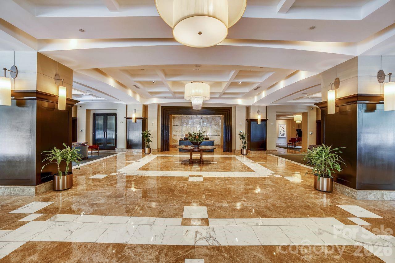 230 S Tryon Street 511 Property Photo 2
