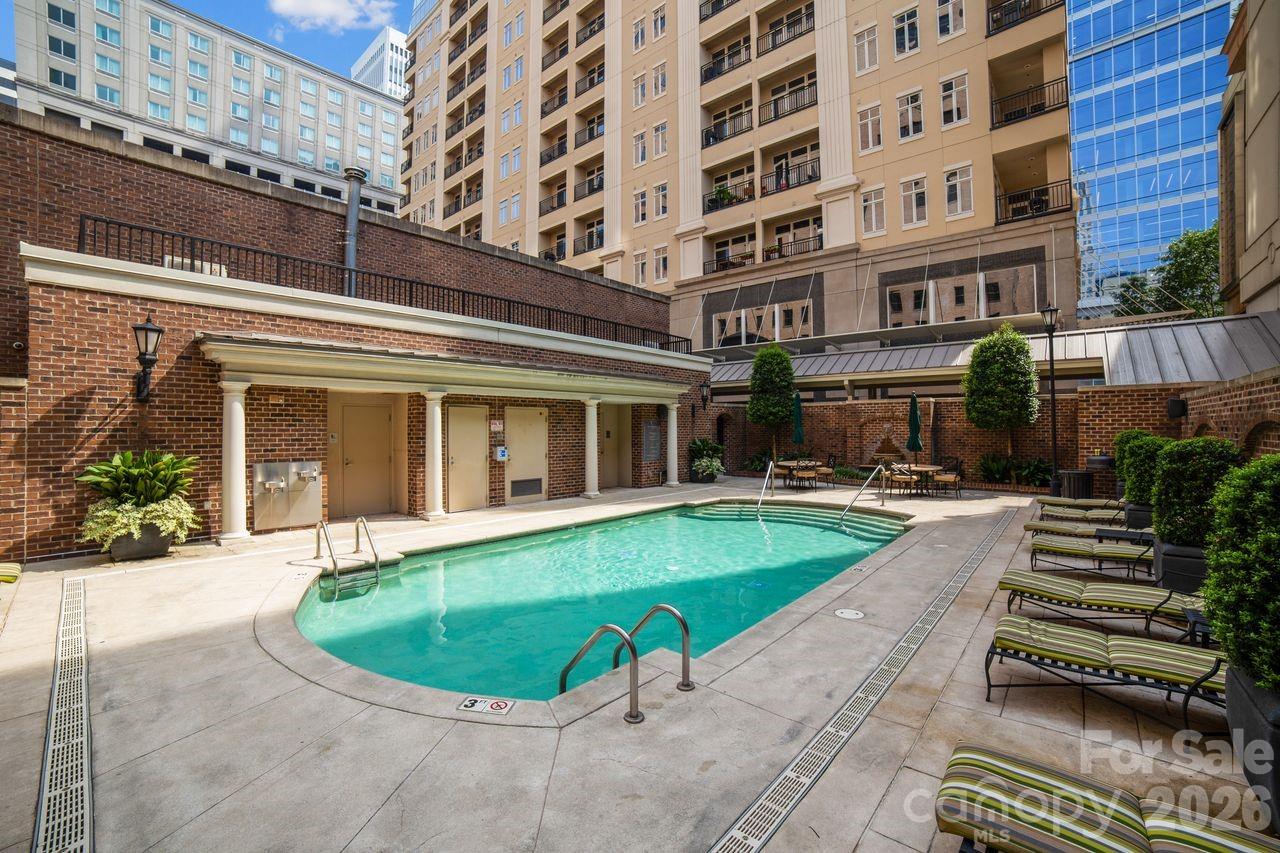 230 S Tryon Street 511 Property Photo 26