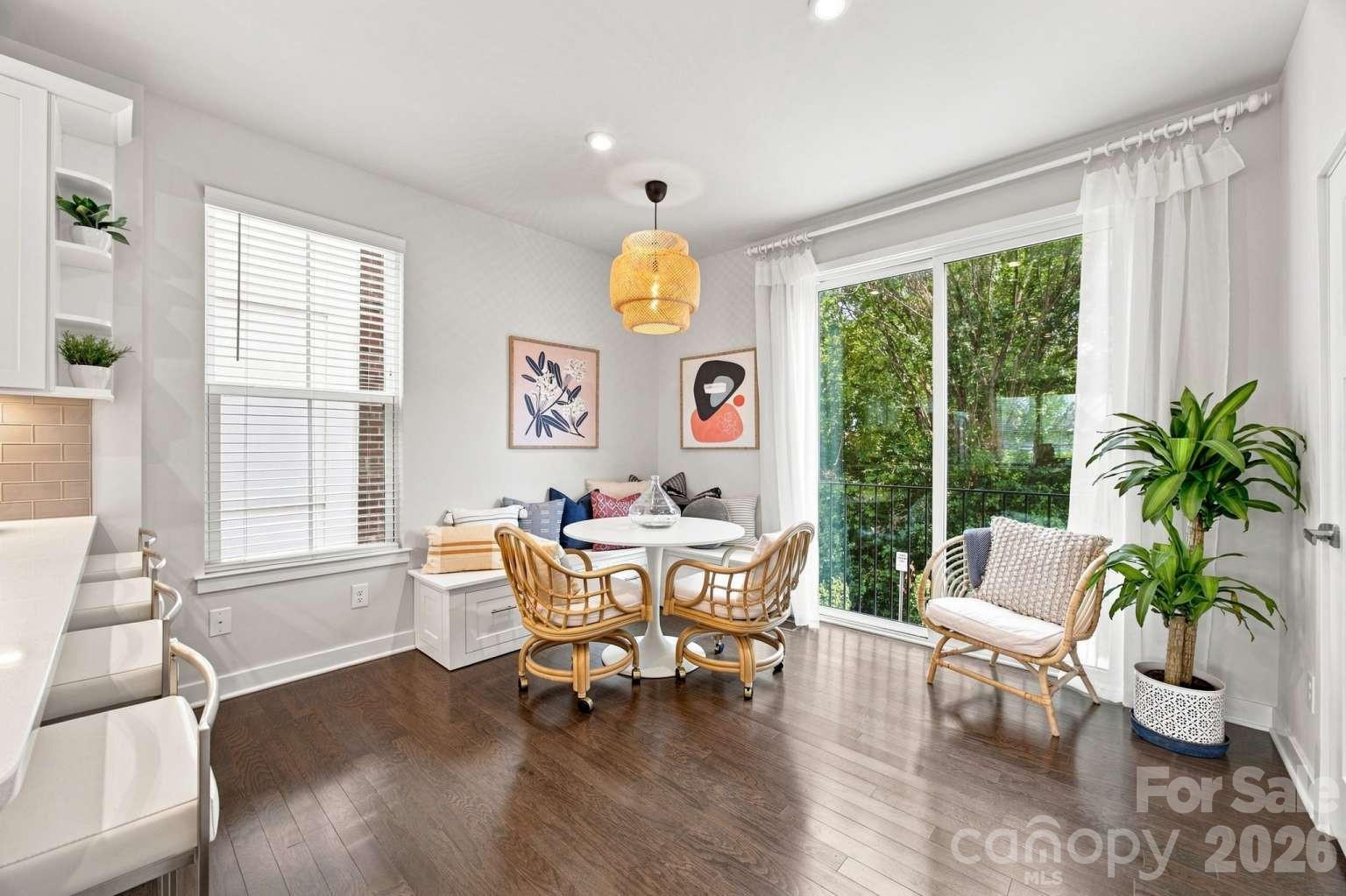 260 Parkwood Avenue Property Photo 8