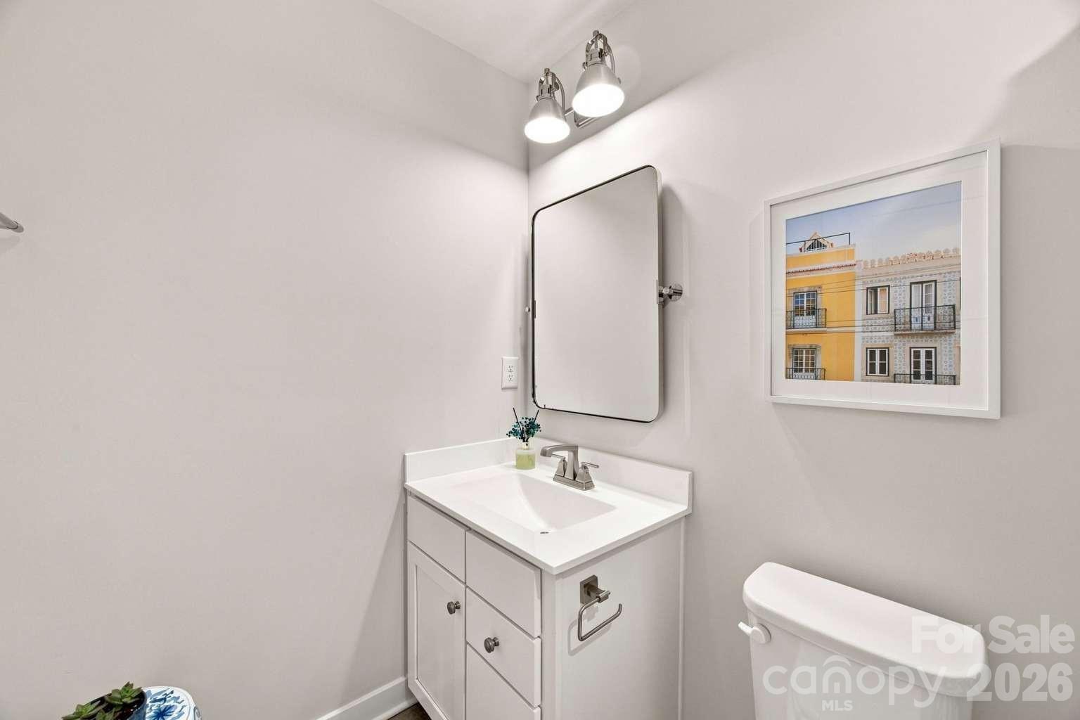 260 Parkwood Avenue Property Photo 32