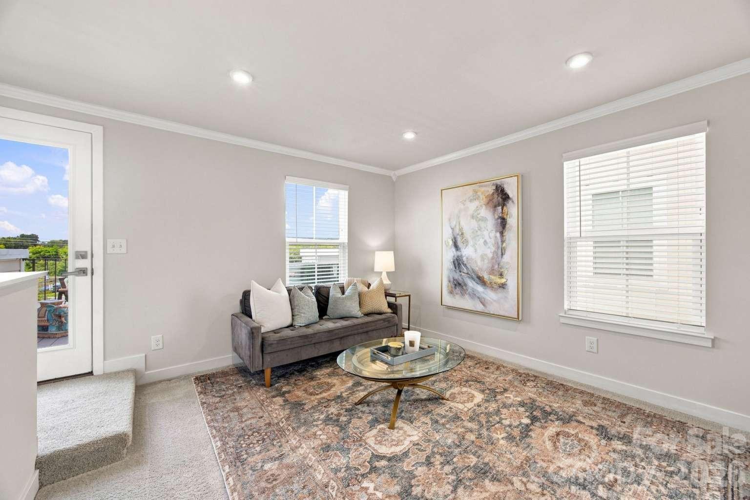260 Parkwood Avenue Property Photo 35