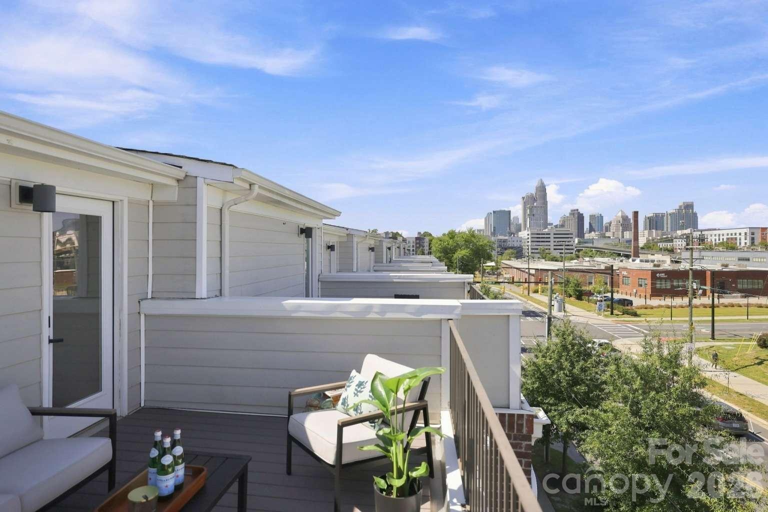 260 Parkwood Avenue Property Photo 37