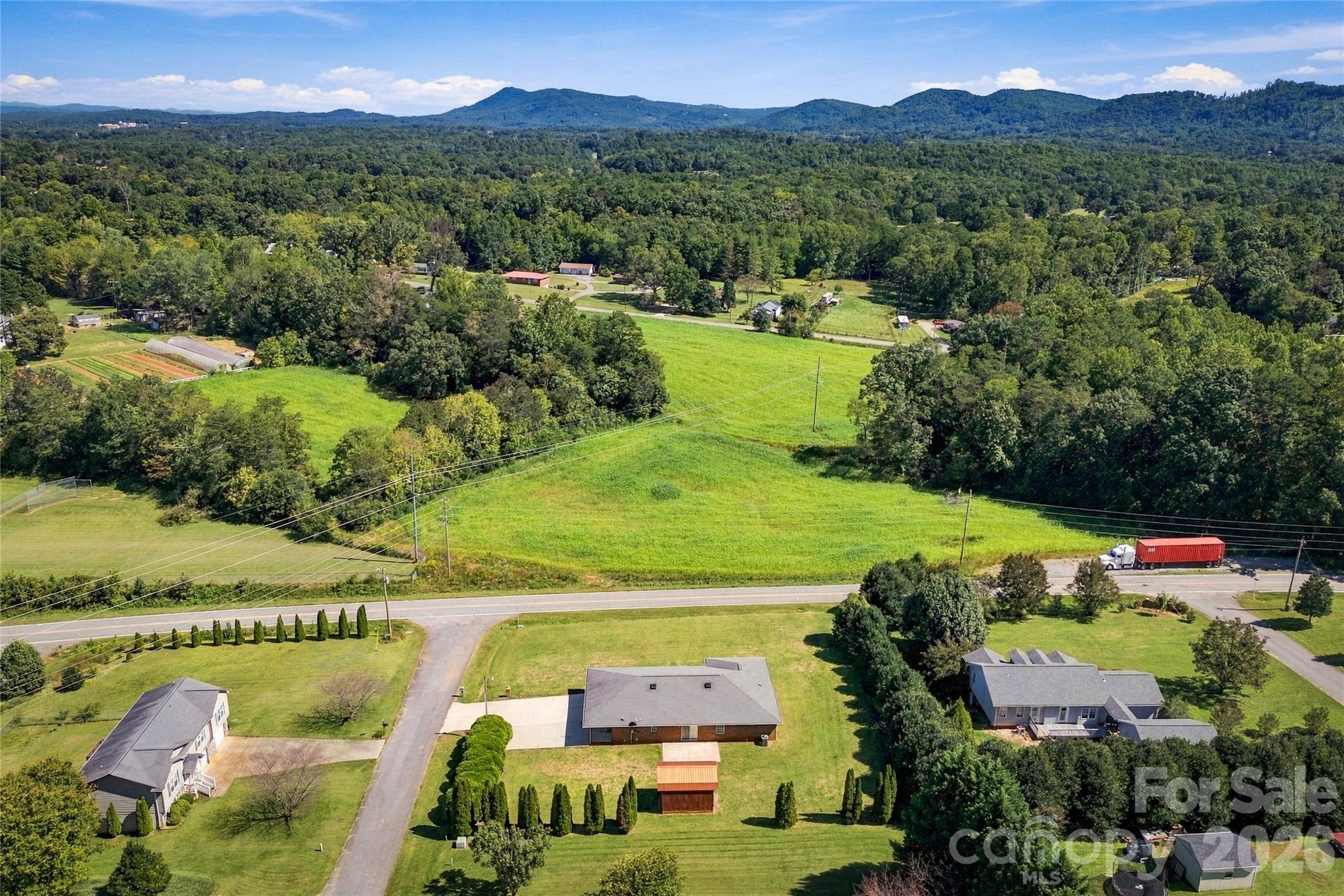 1229 Birch Drive Property Photo 15