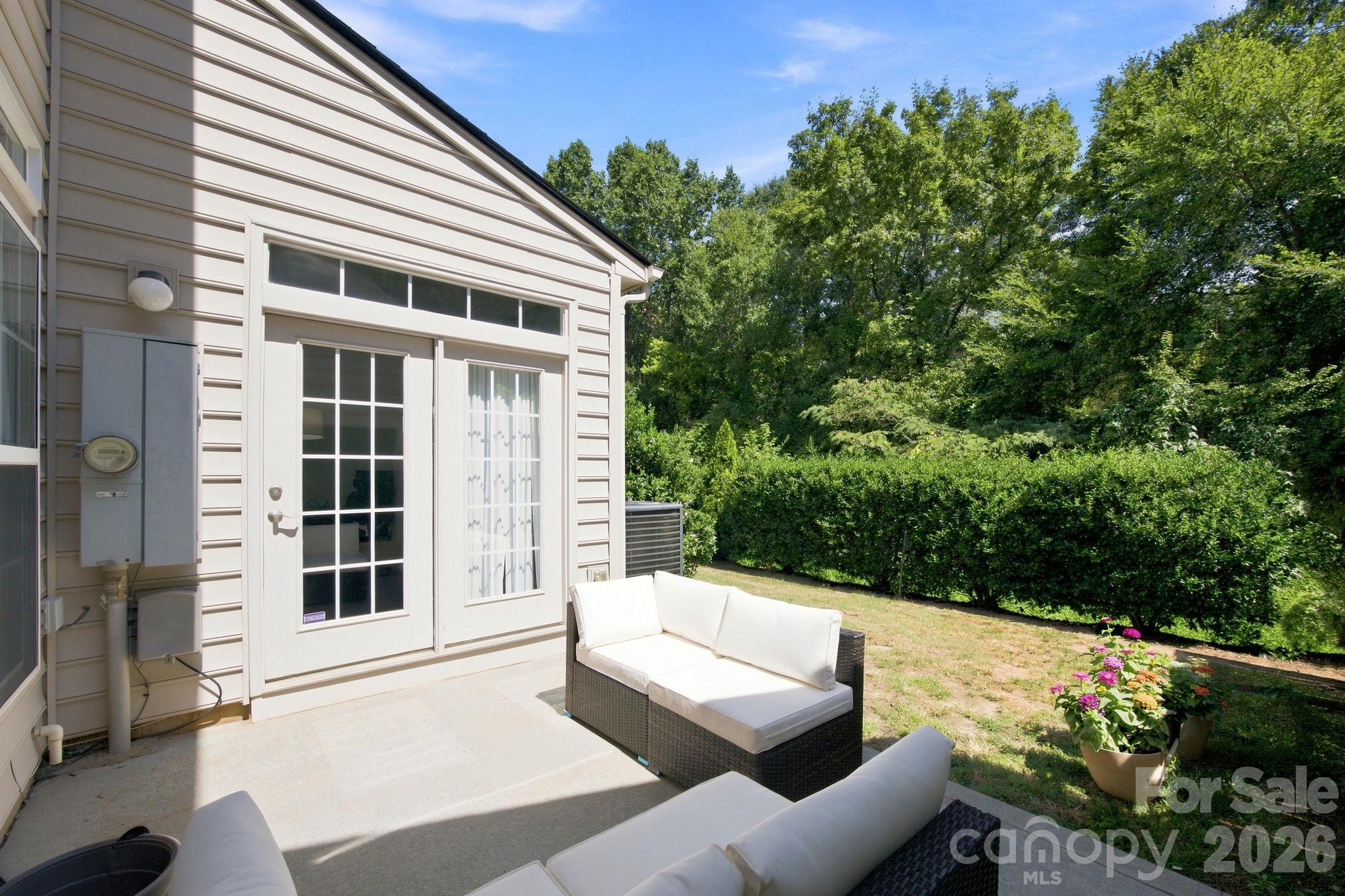 2335 Whitford Lane Property Photo 29