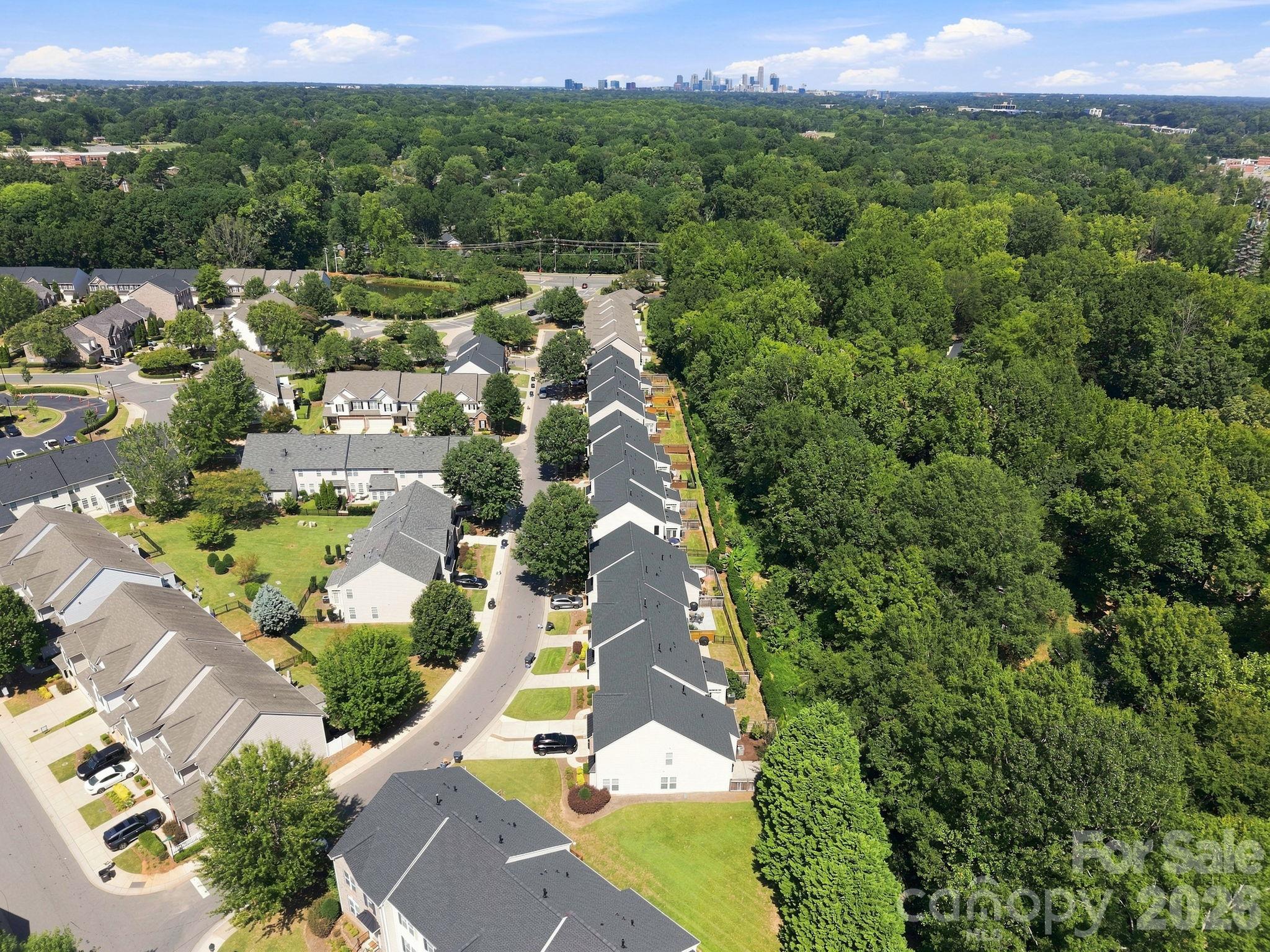 2335 Whitford Lane Property Photo 35