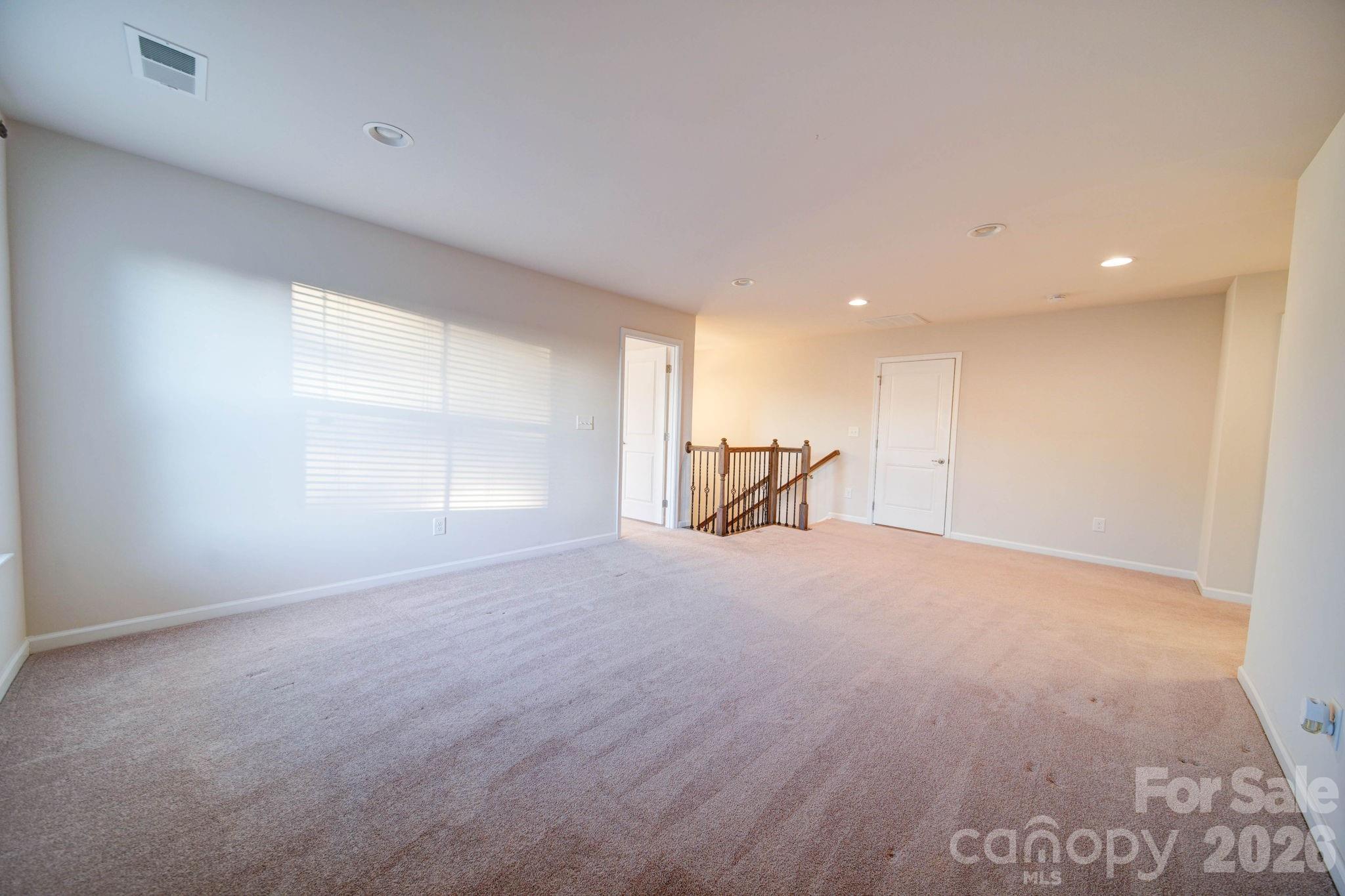 171 Welcombe Street Property Photo 32