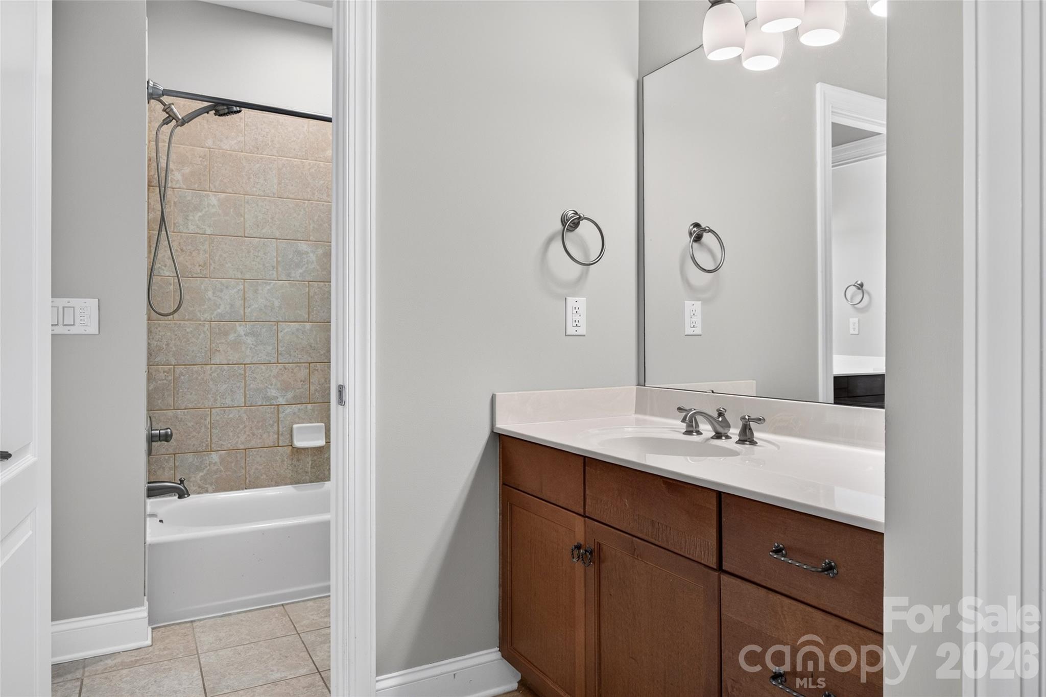 3941 Grovesner Street Property Photo 32