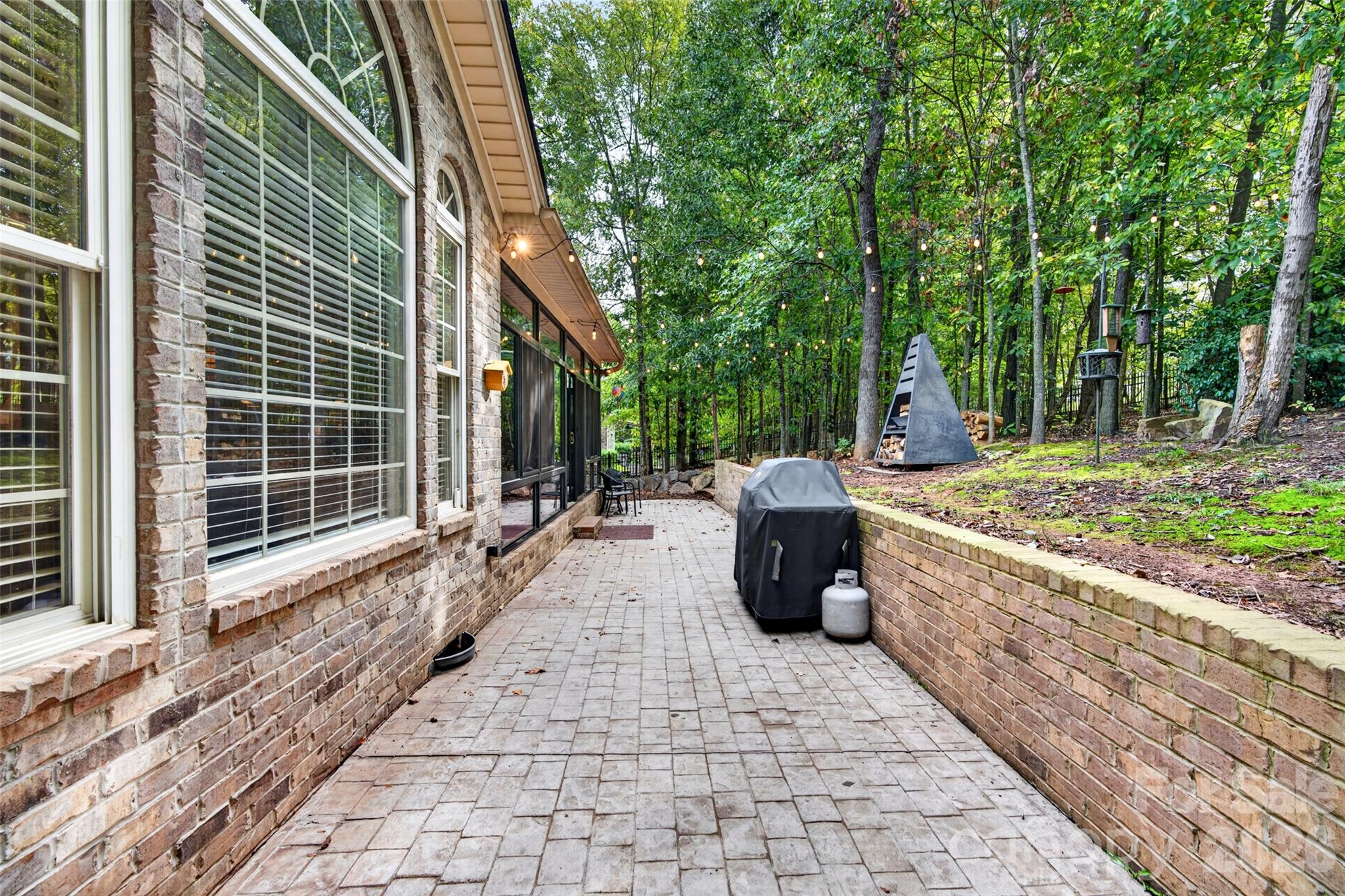 3941 Grovesner Street Property Photo 41
