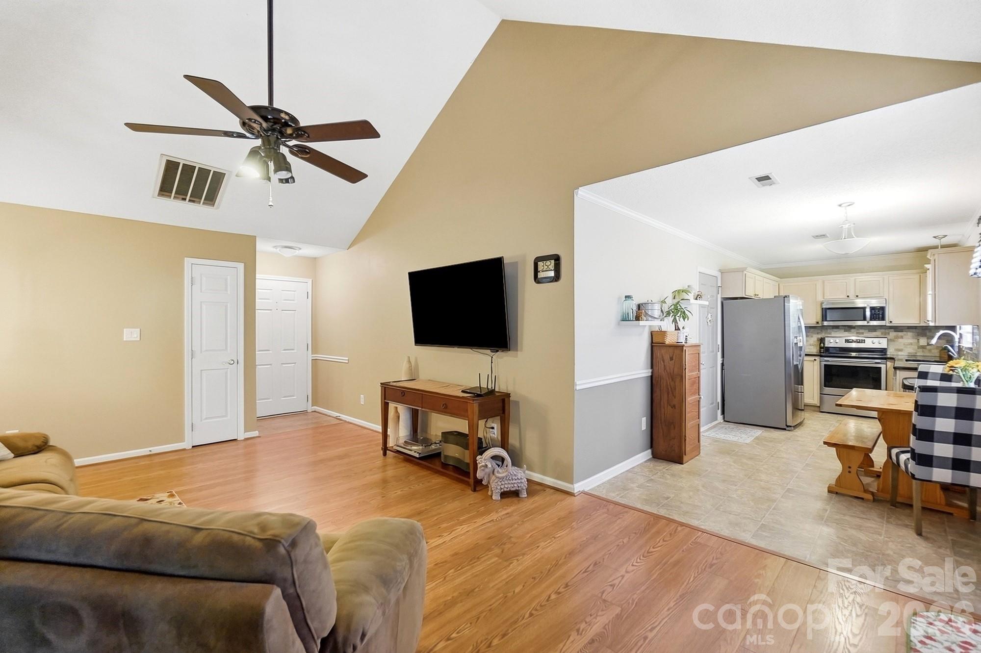 7601 Gillman Court Property Photo 11