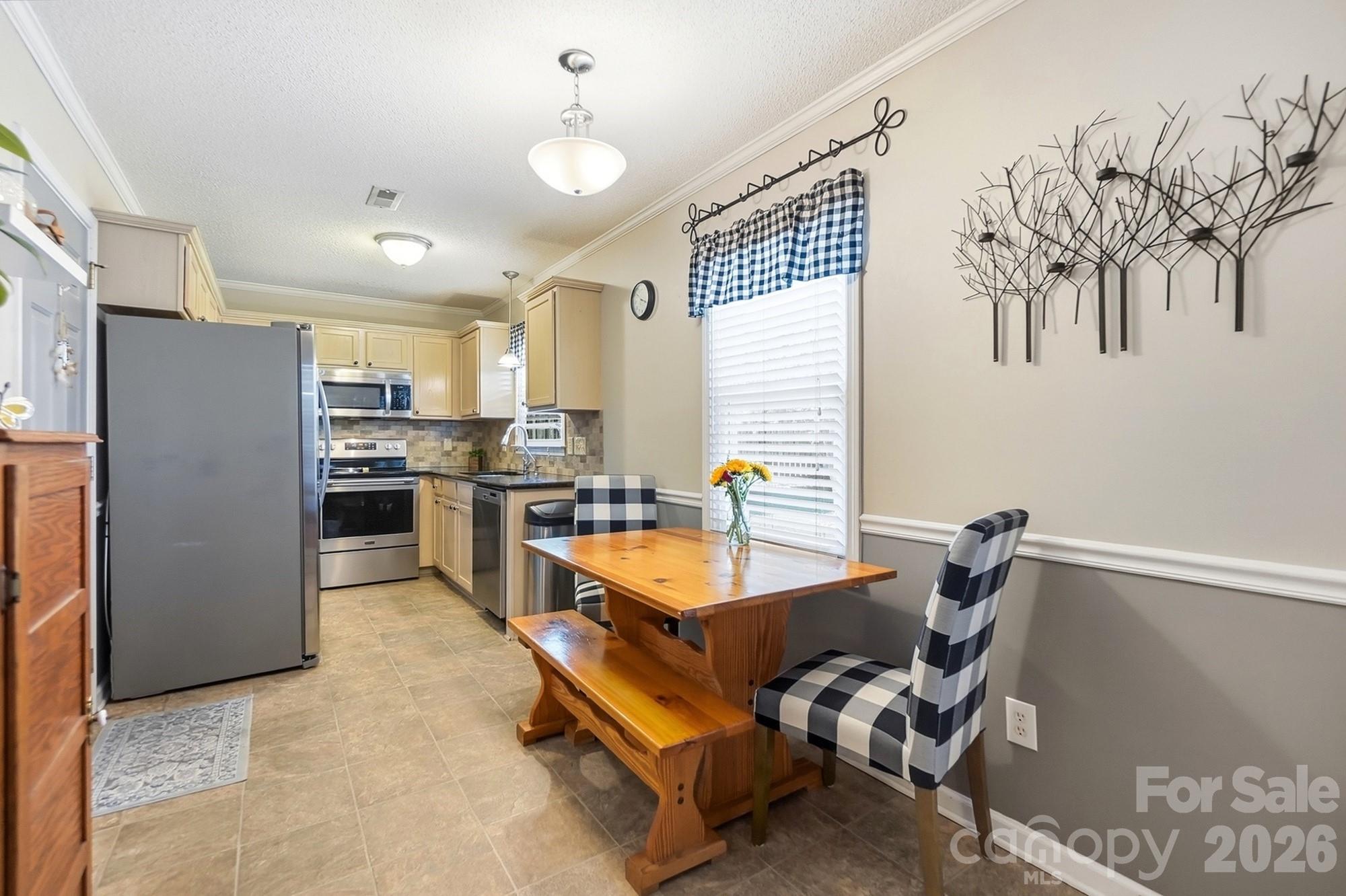 7601 Gillman Court Property Photo 12