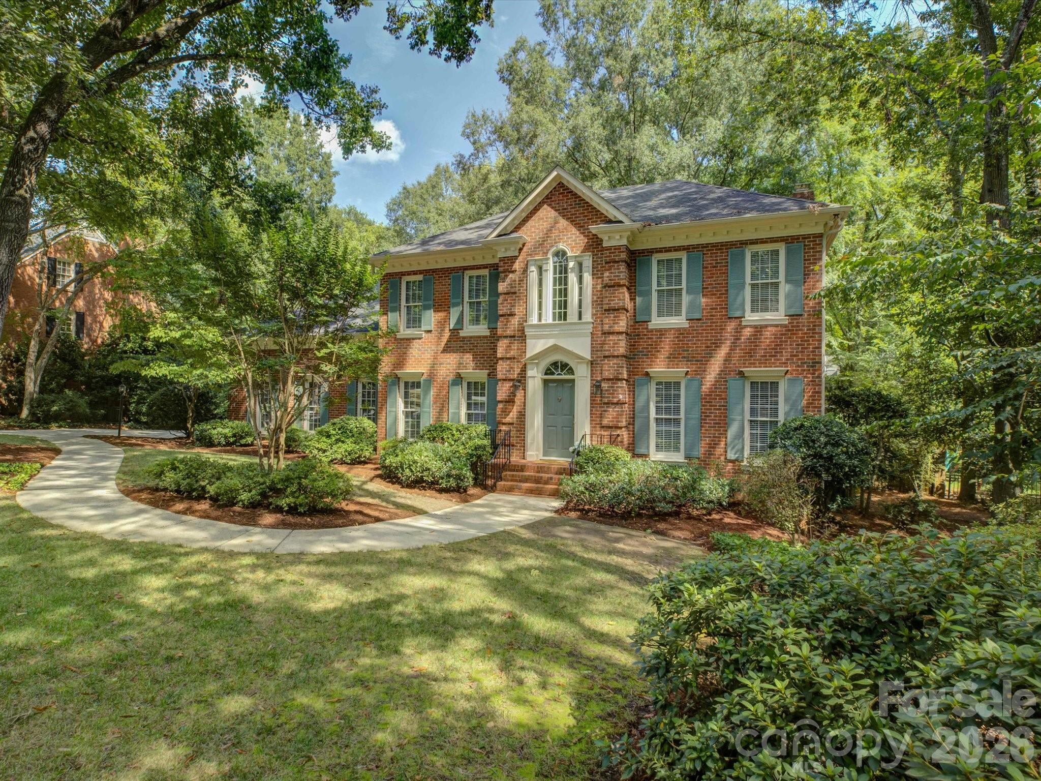 2503 Winding Oak Drive Property Photo 2