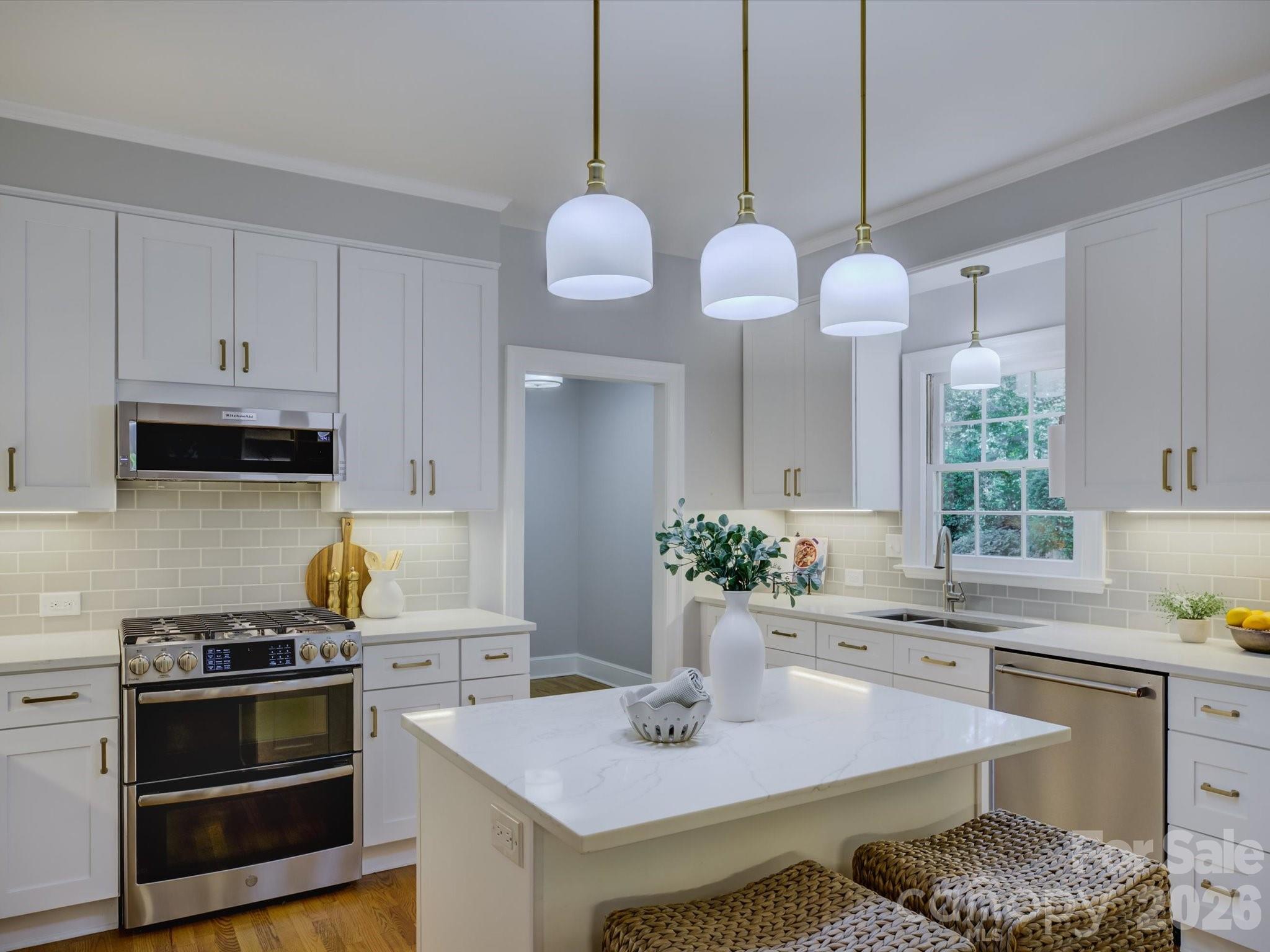 2503 Winding Oak Drive Property Photo 10