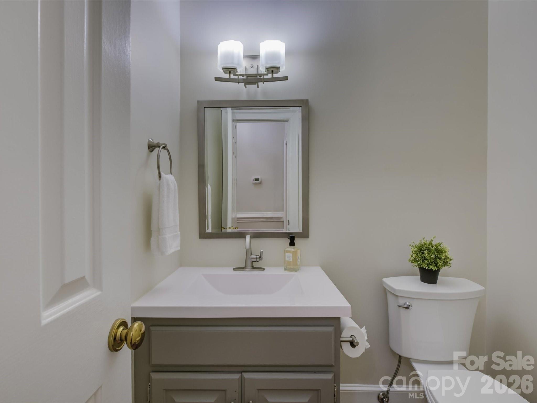 2503 Winding Oak Drive Property Photo 19
