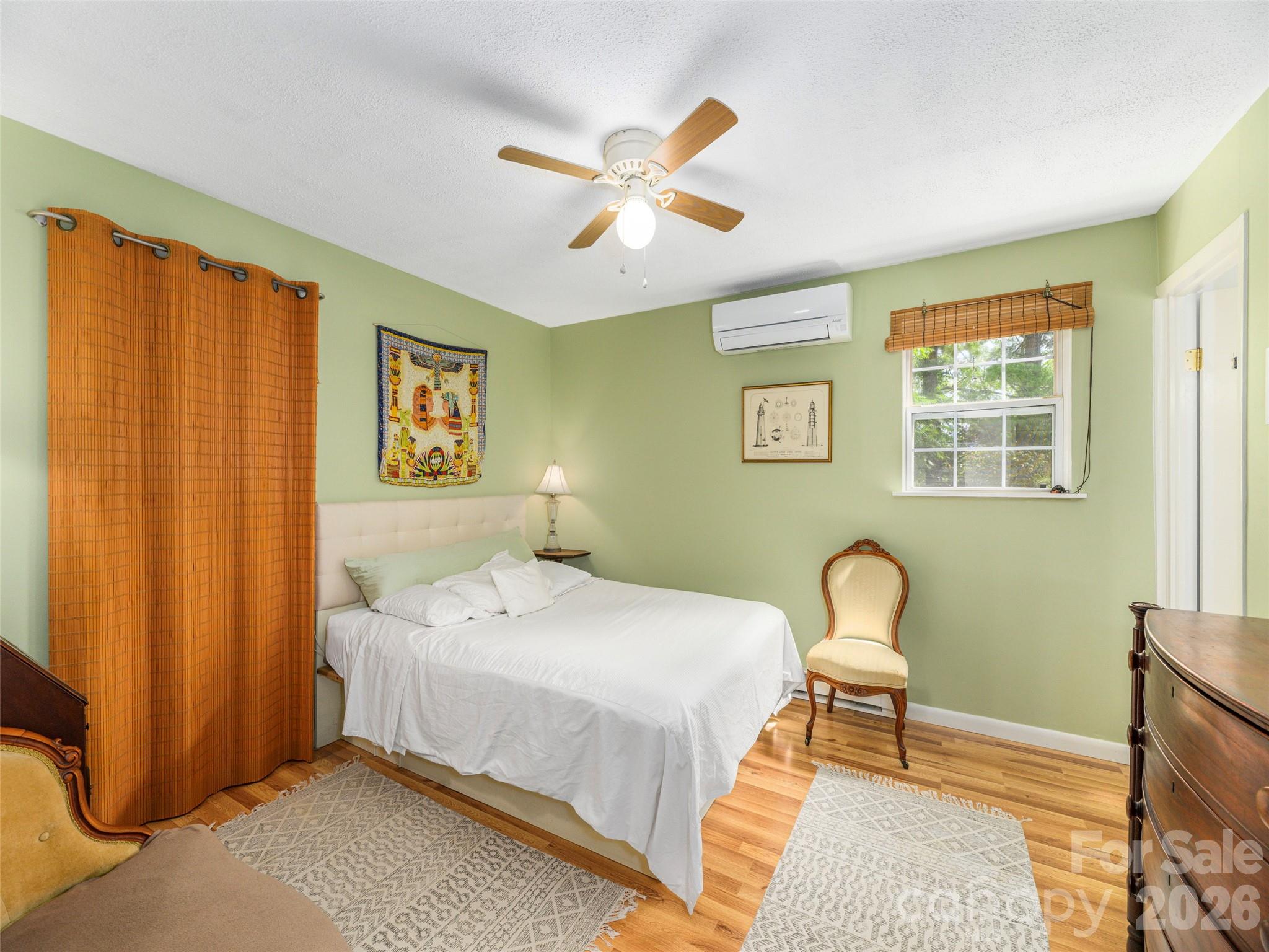 78 London Lane Property Photo 13