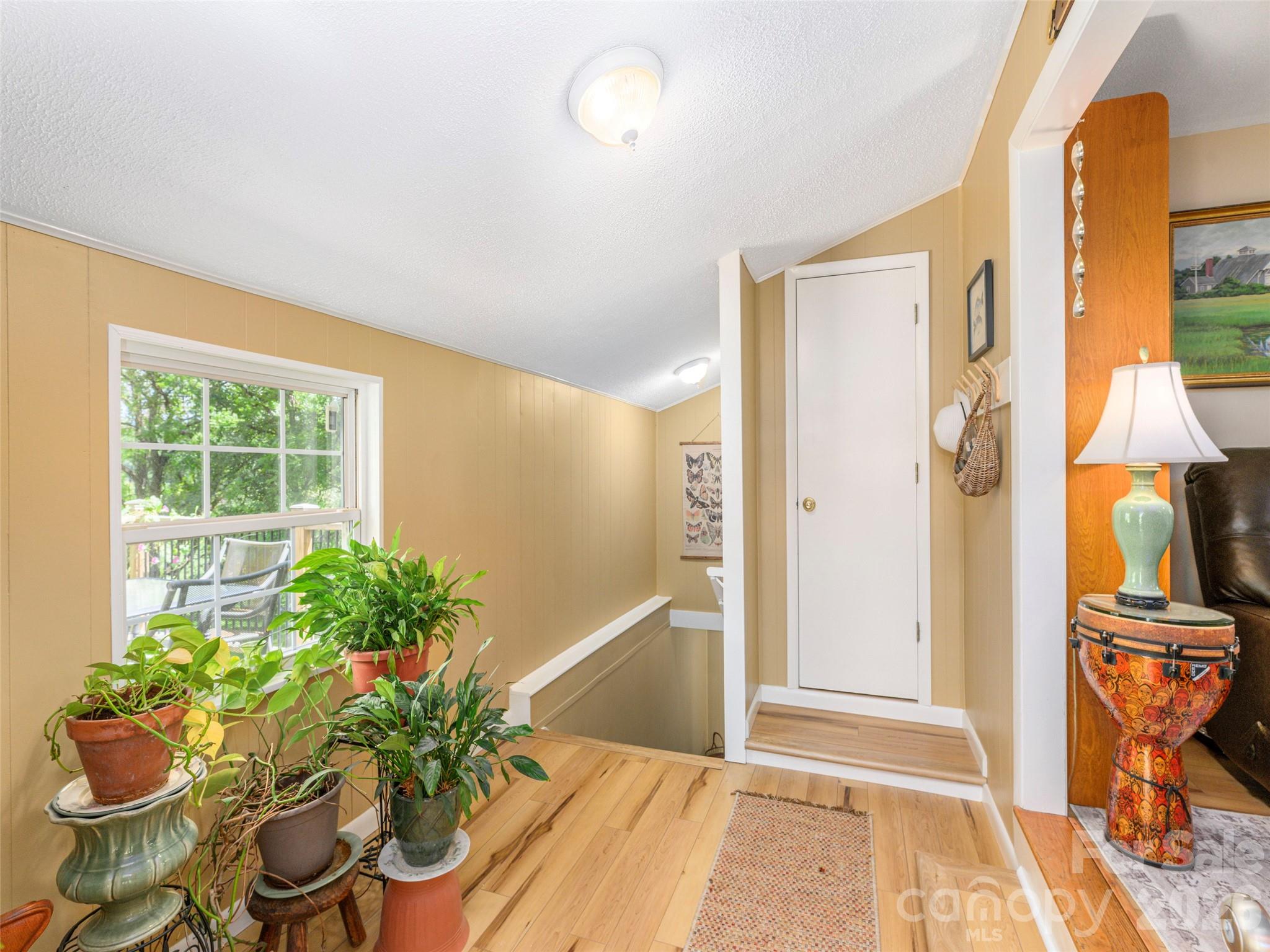 78 London Lane Property Photo 15