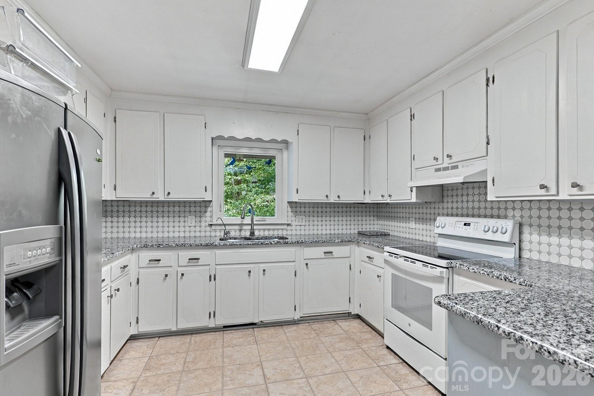 1732 Forest Lake Drive Property Photo 4