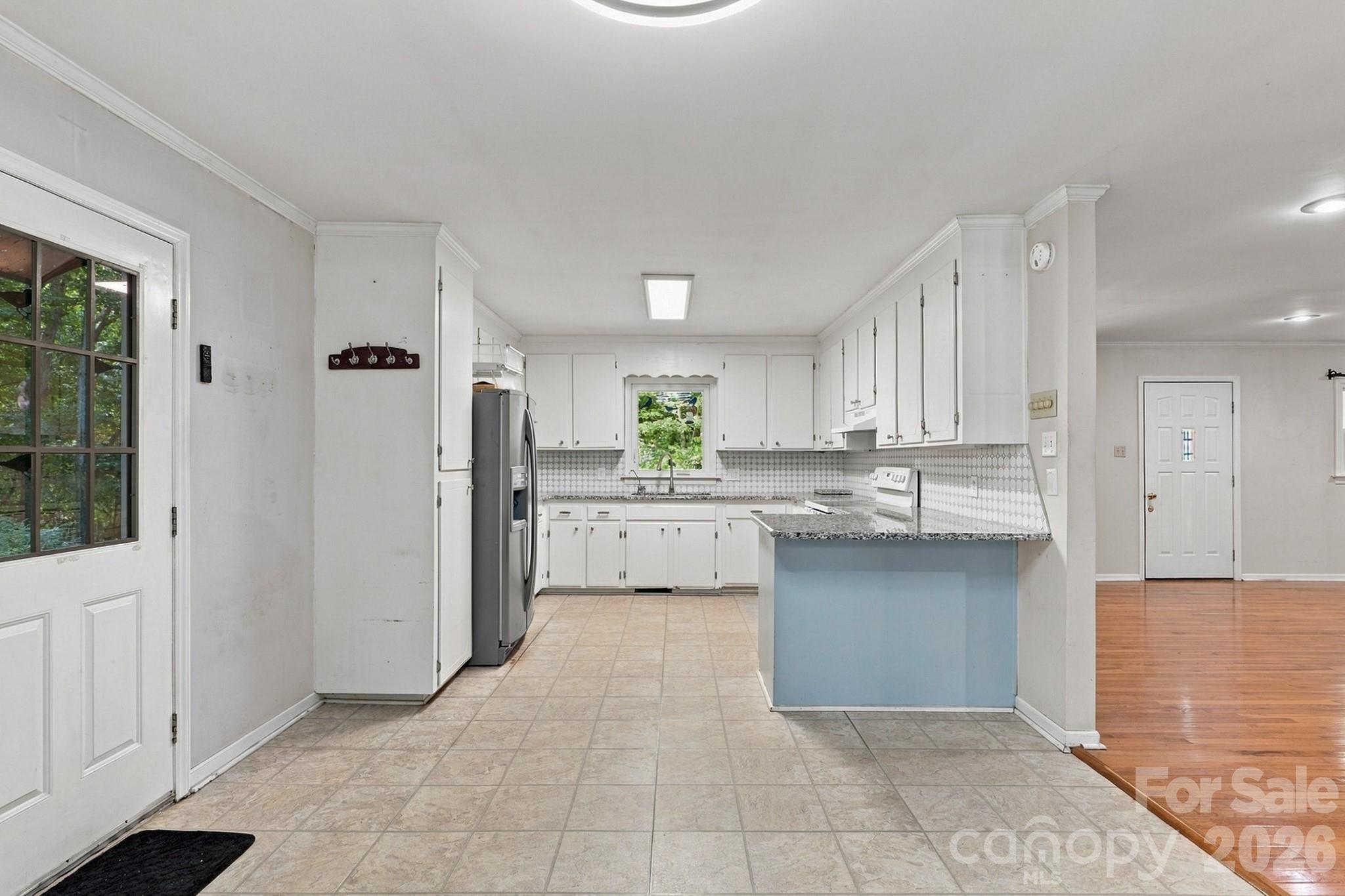 1732 Forest Lake Drive Property Photo 7