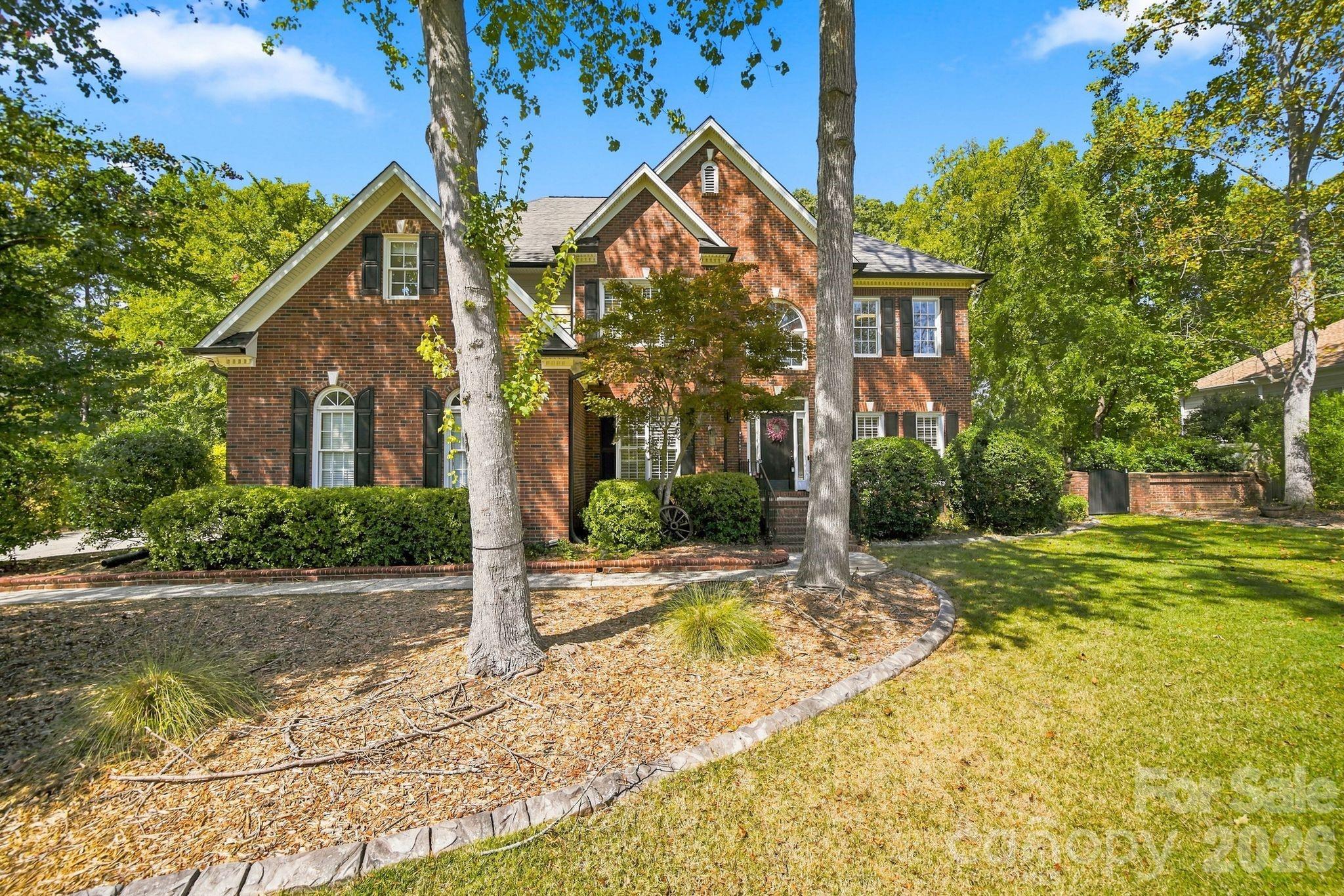 6821 Hollow Oak Drive Property Photo 1