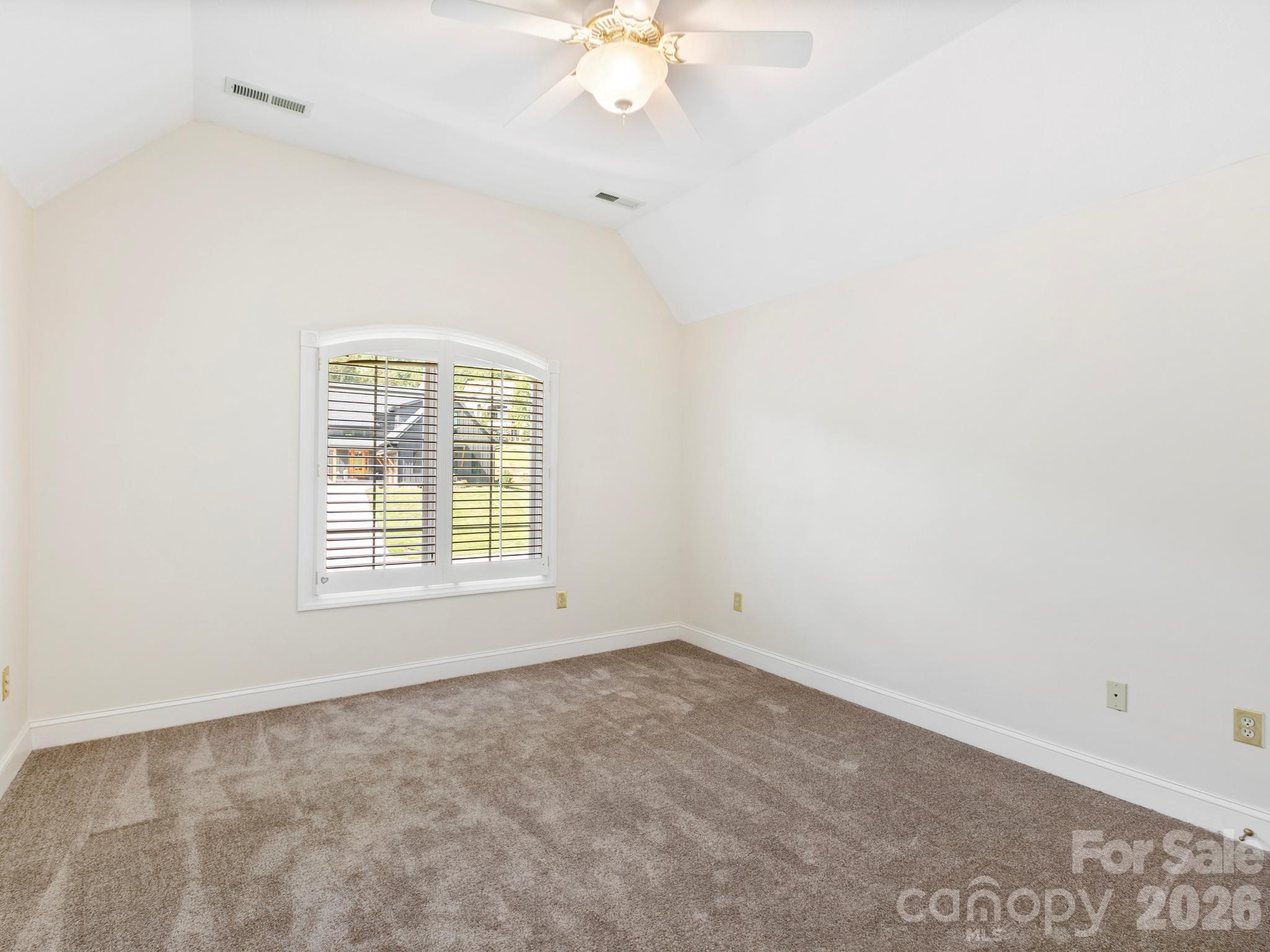 7 Round Robin Lane Property Photo 16