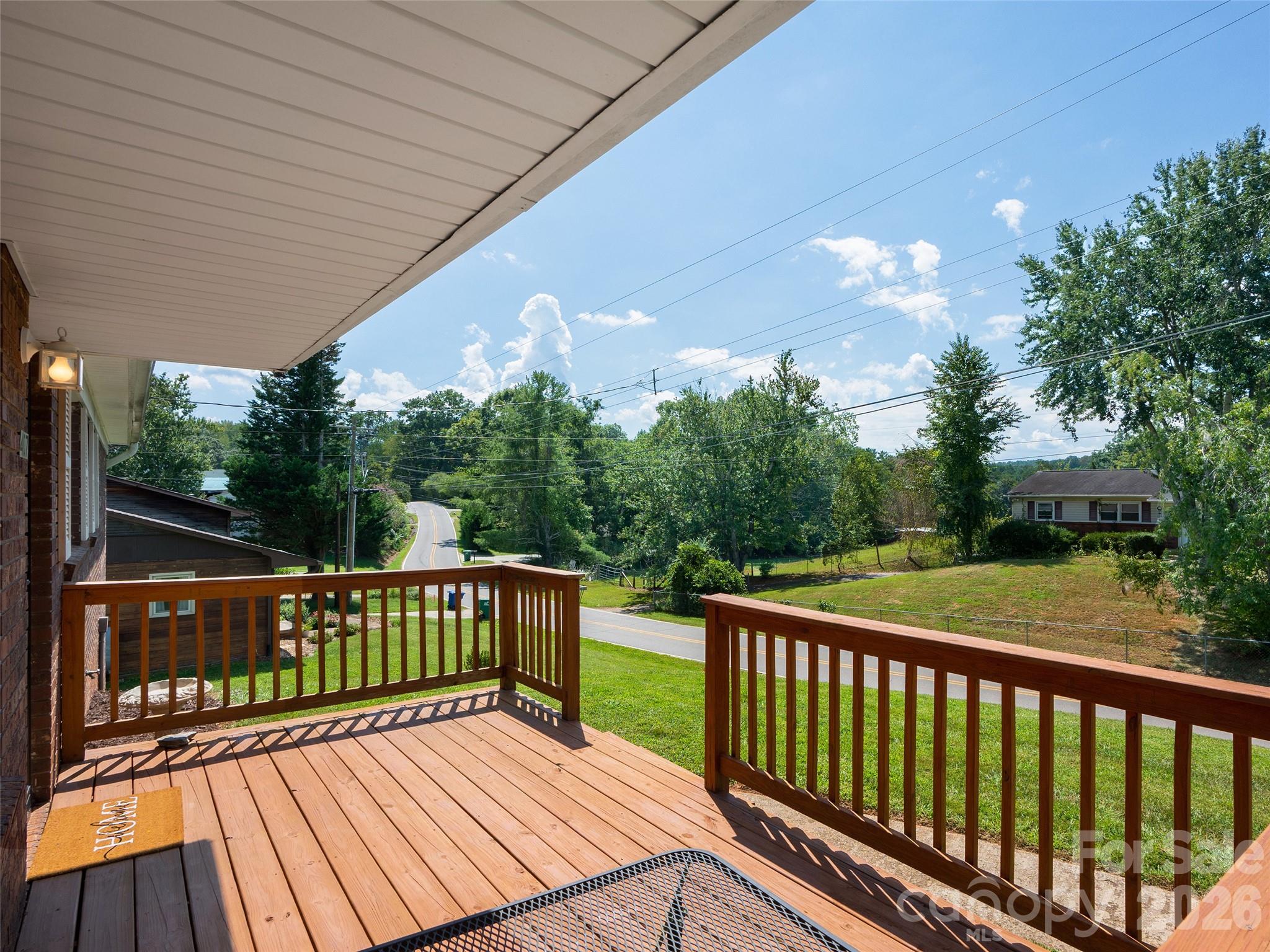 407 Lower Grassy Branch Road Property Photo 2