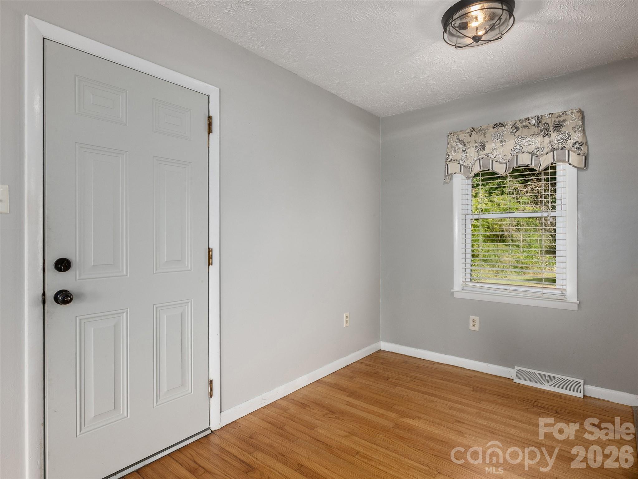 407 Lower Grassy Branch Road Property Photo 5