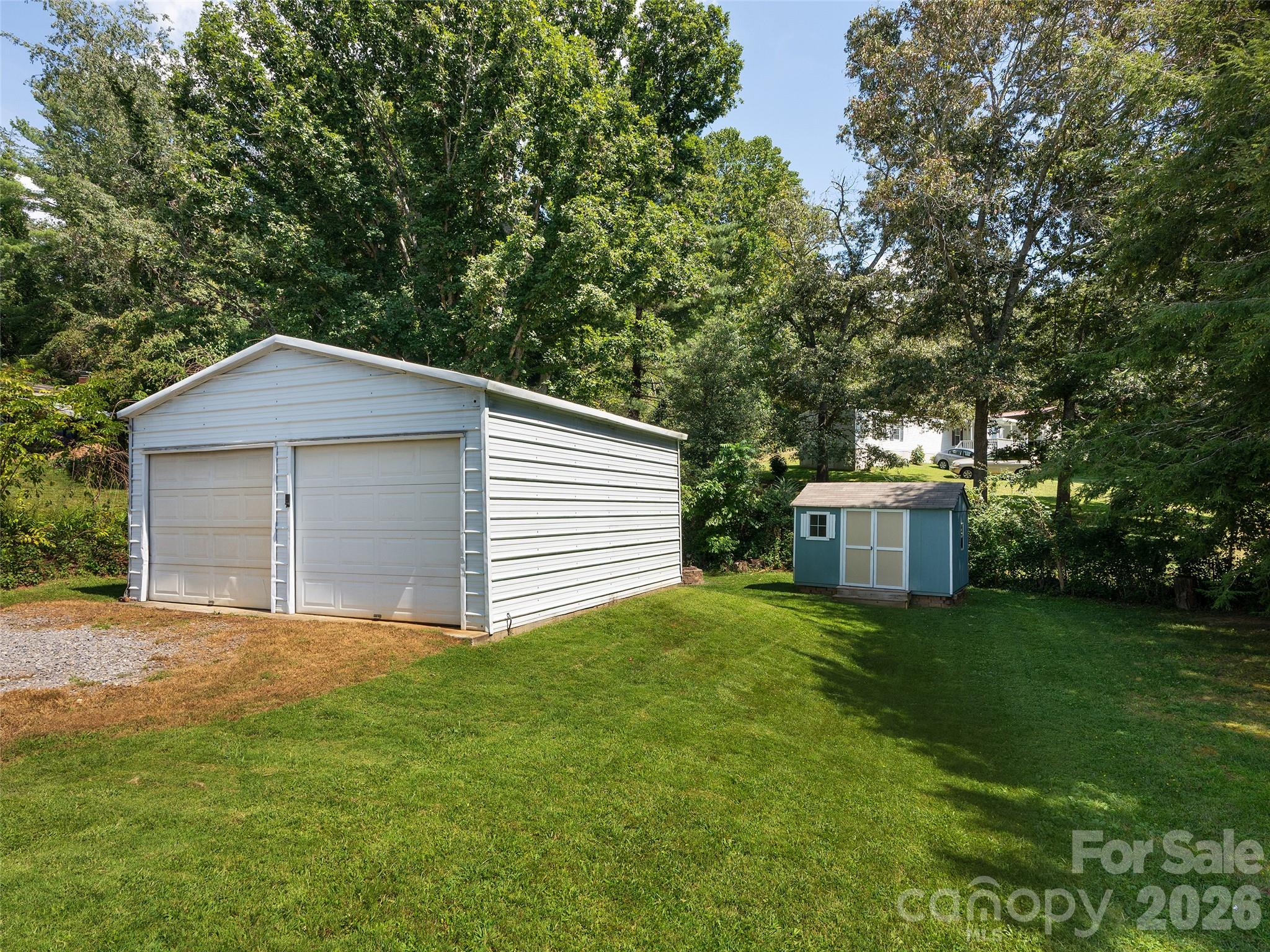 407 Lower Grassy Branch Road Property Photo 17